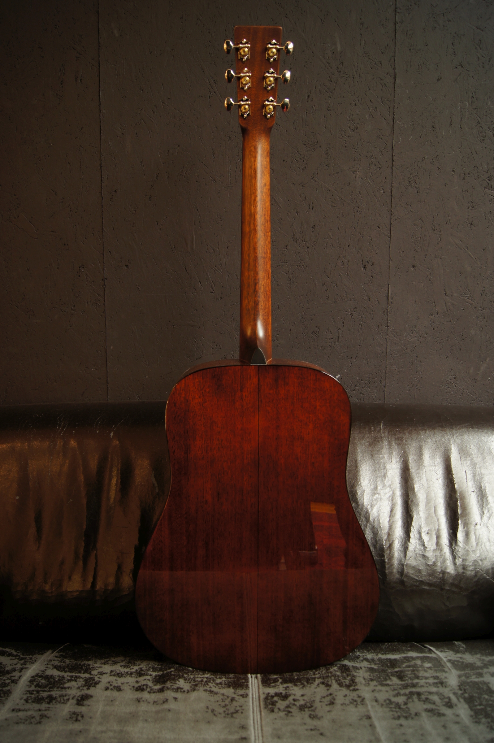 Martin D-18E-LRB mit LR Baggs Tonabnehmer