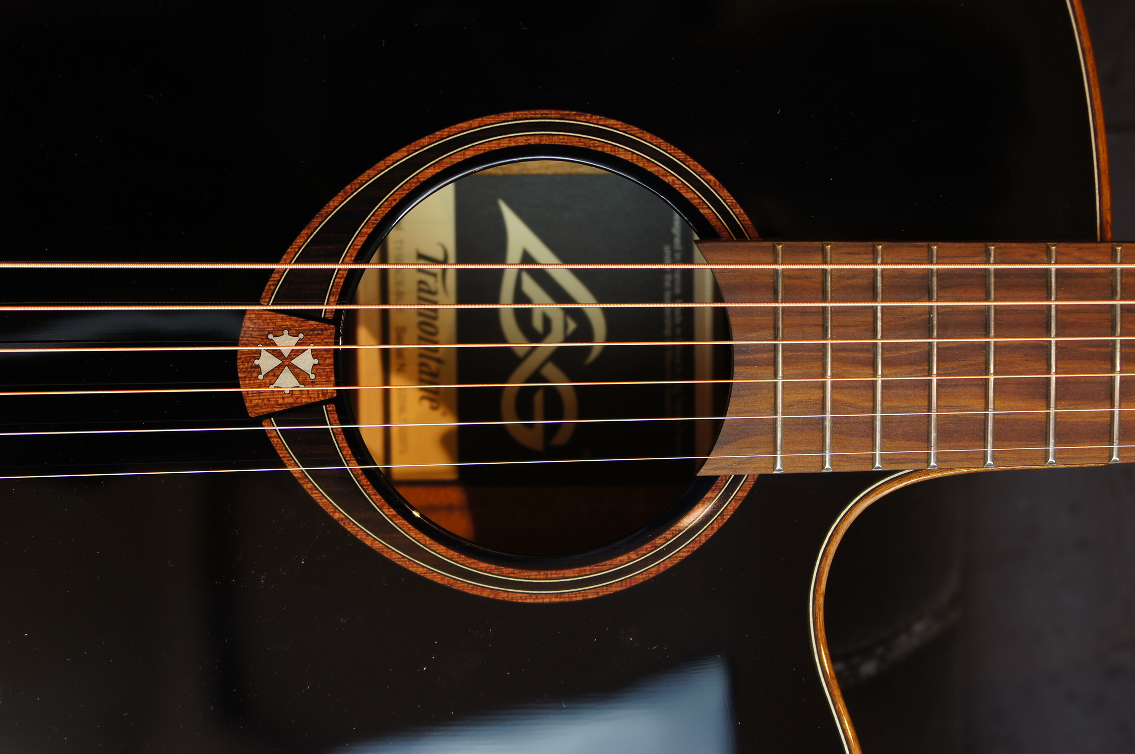 LAG Westerngitarre Tramontane 118 Auditorium schwarz