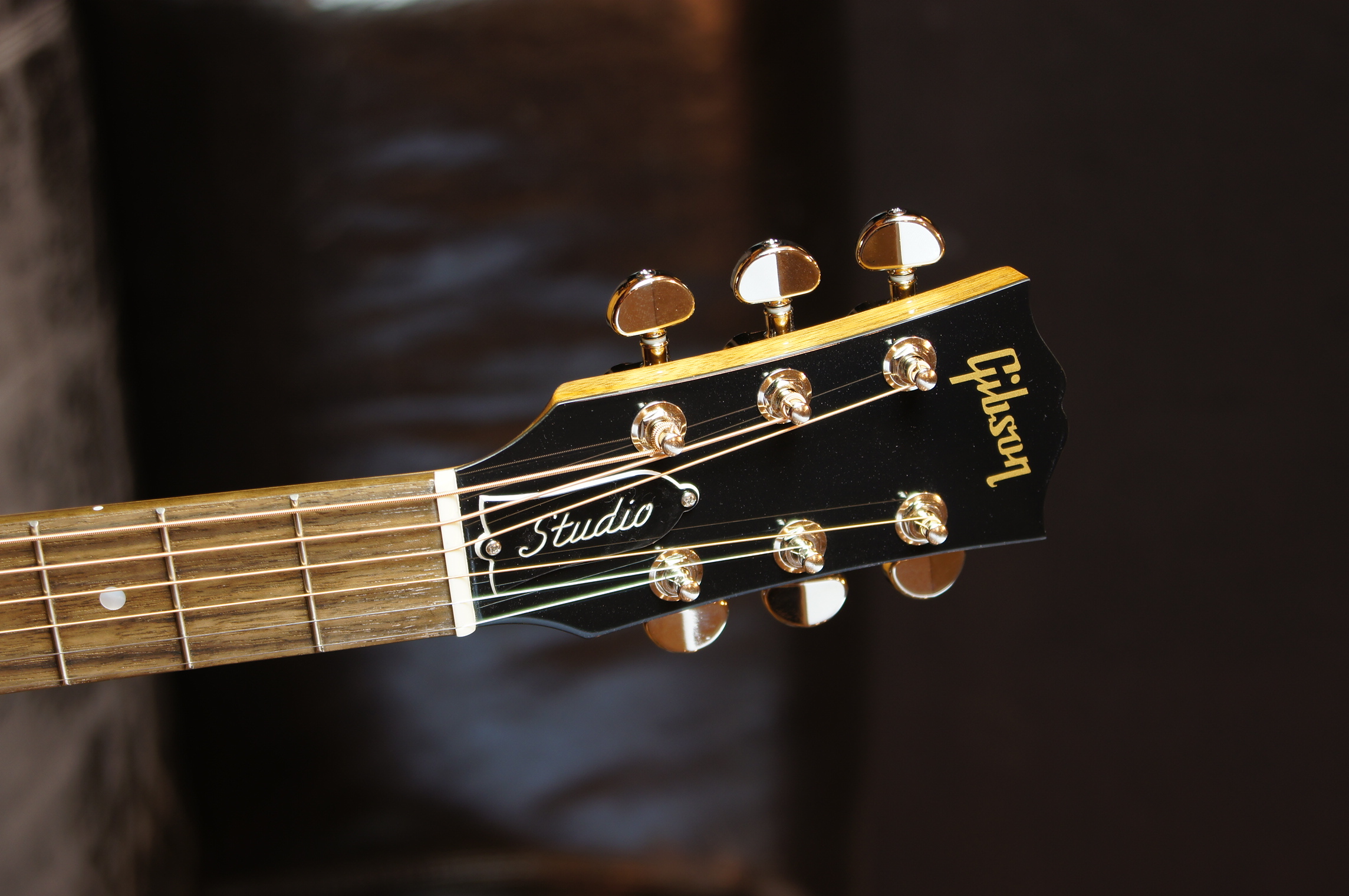 Gibson J-45 Studio Walnut Burst