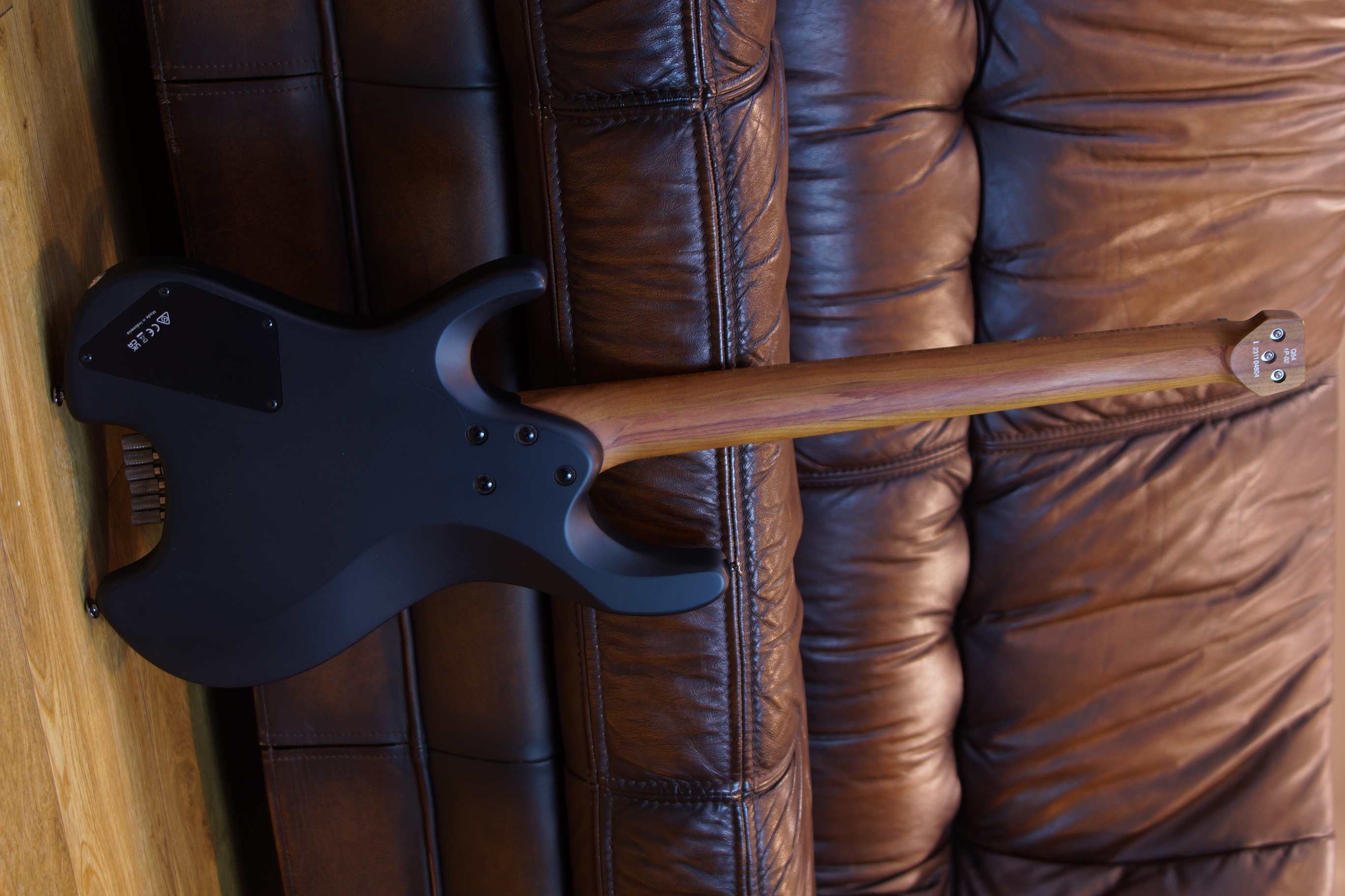 IBANEZ Quest B-Stock 6-String - Black Flat + Gigbag