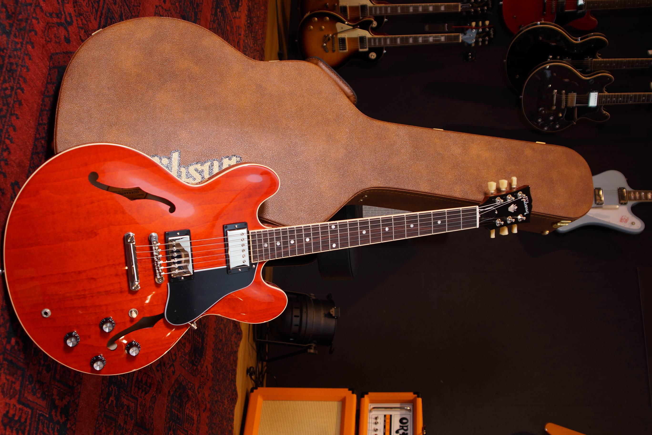Gibson ES-335 DOT Sixties Cherry