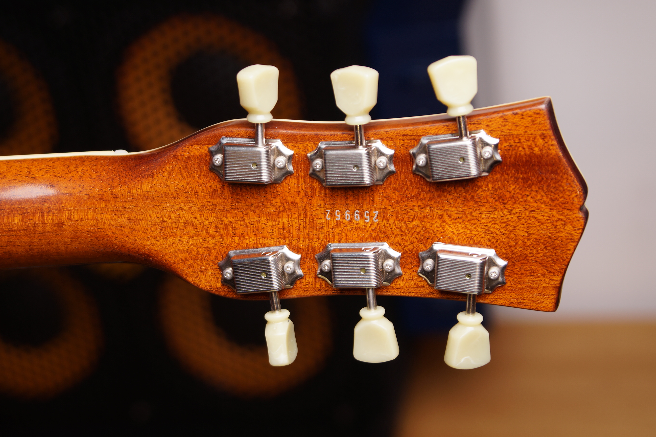 Maybach Capitol 59 Antique Walnut Aged