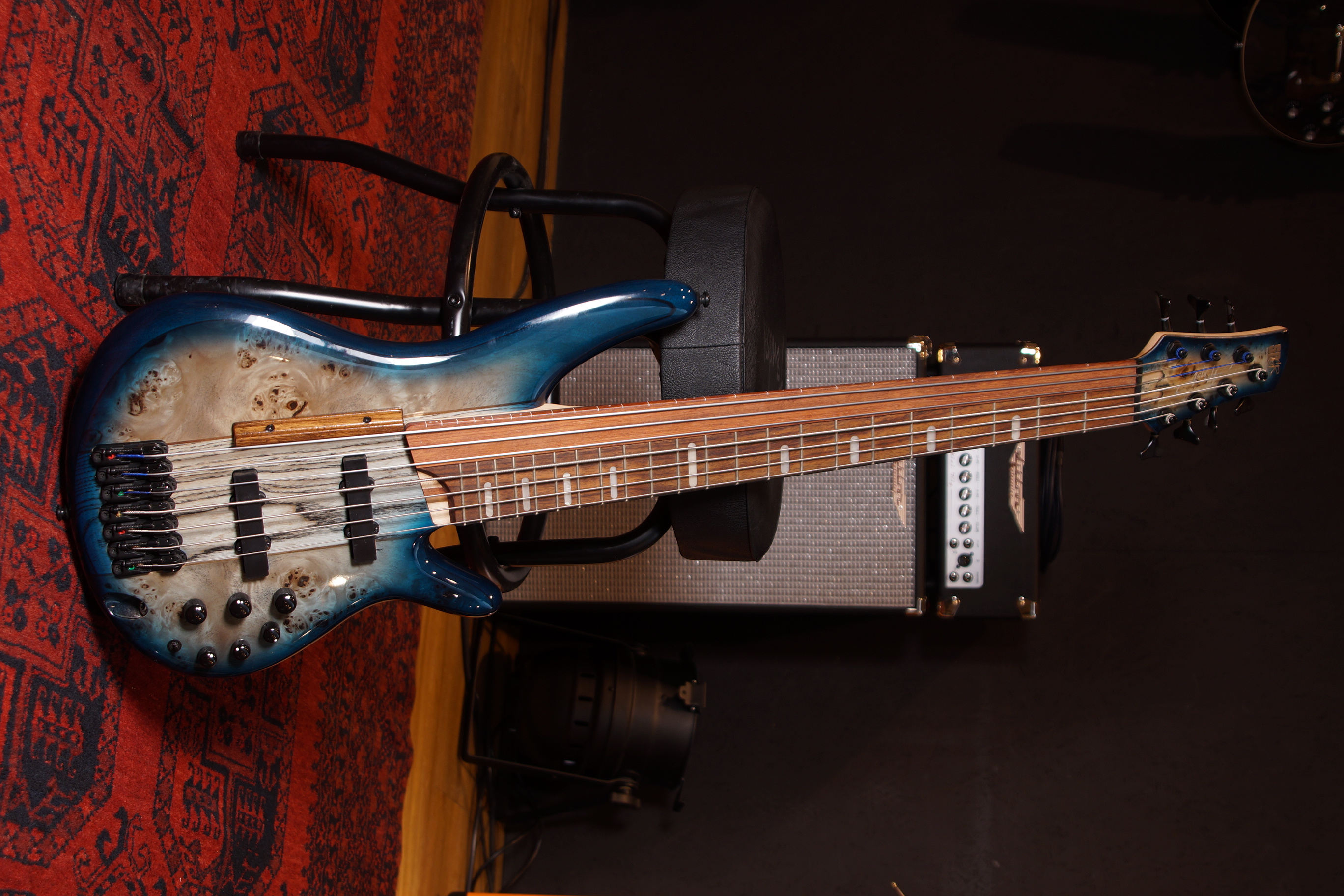 IBANEZ "Ashula" SRAS7-CBS E-Bass 7-String - Cosmic Blue Sunburst + Koffer - B-Stock