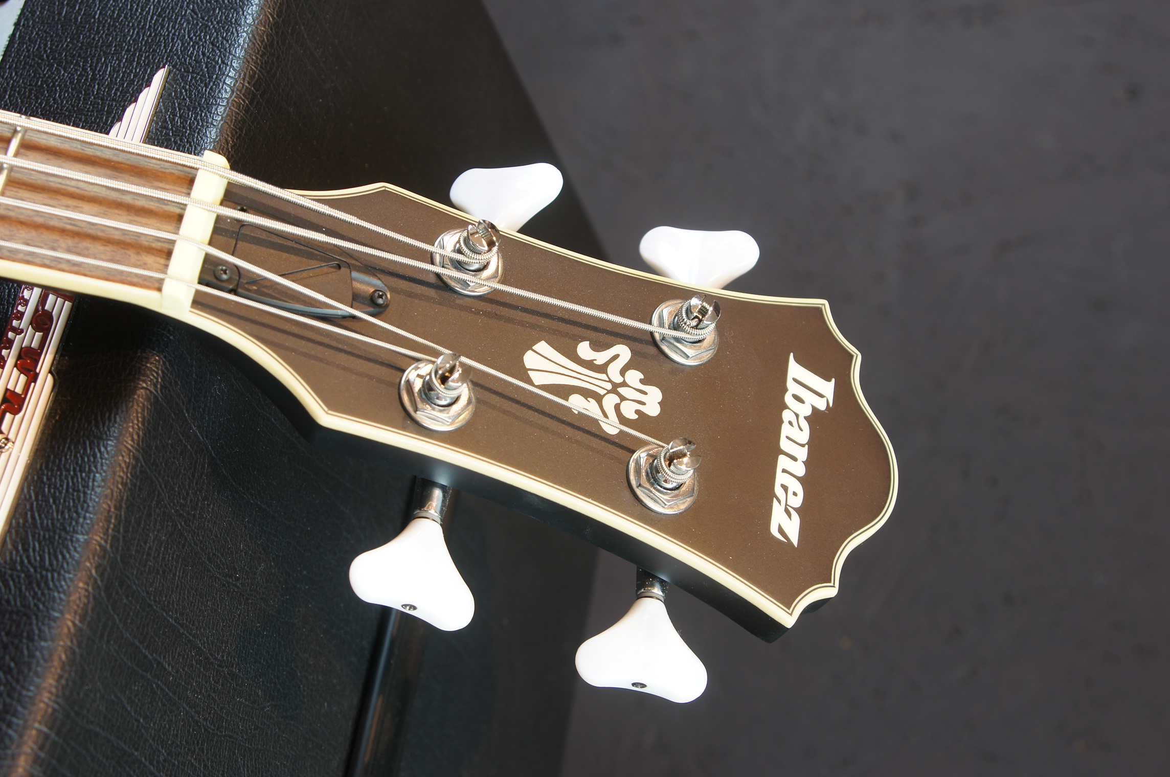 IBANEZ AGB200 Artcore Hollow Body Bass 4-String - Black Flat - B-Ware