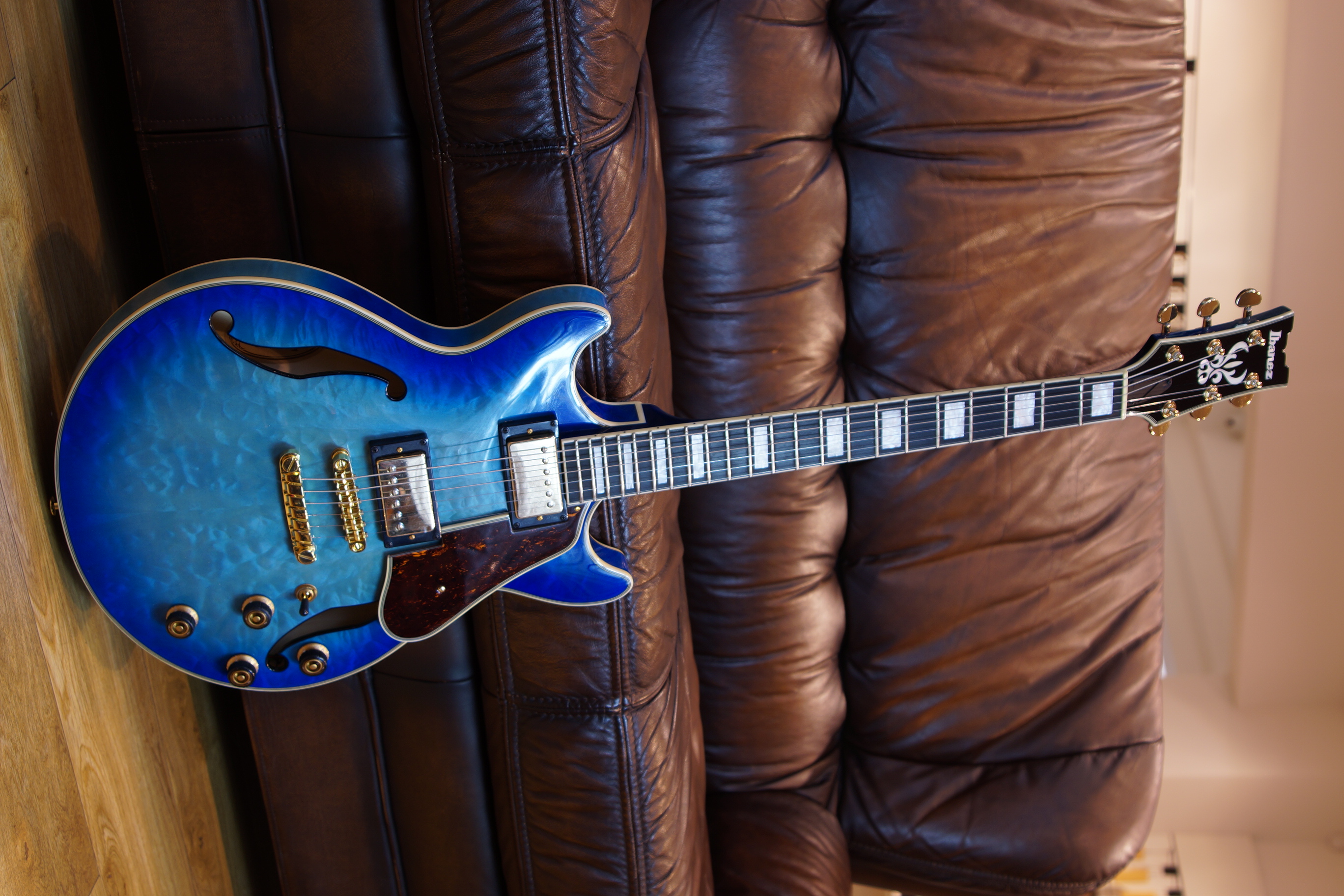 IBANEZ Artcore Express Jet Blue Burst