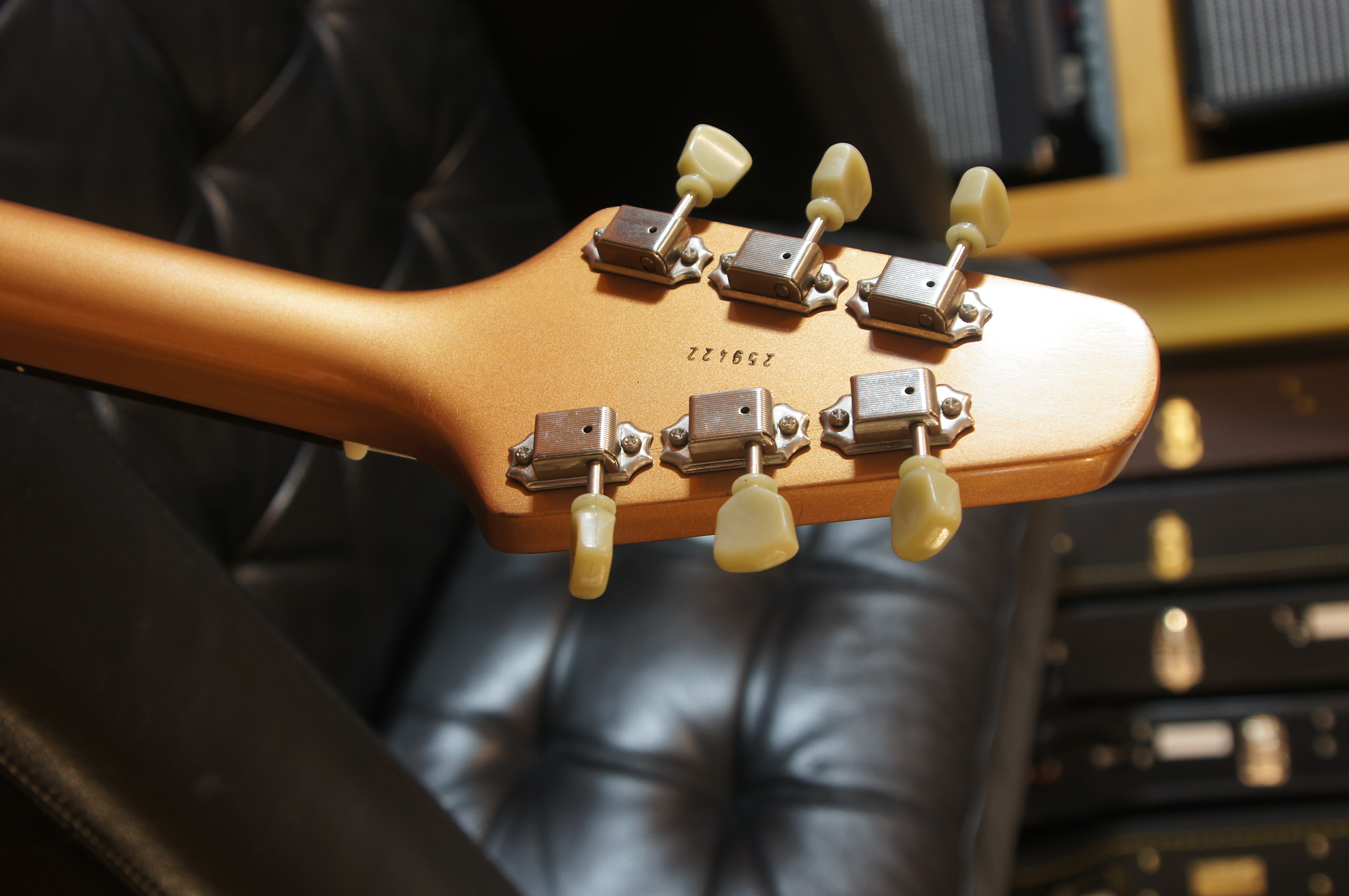 Maybach Jetwing M Firemist Gold aged