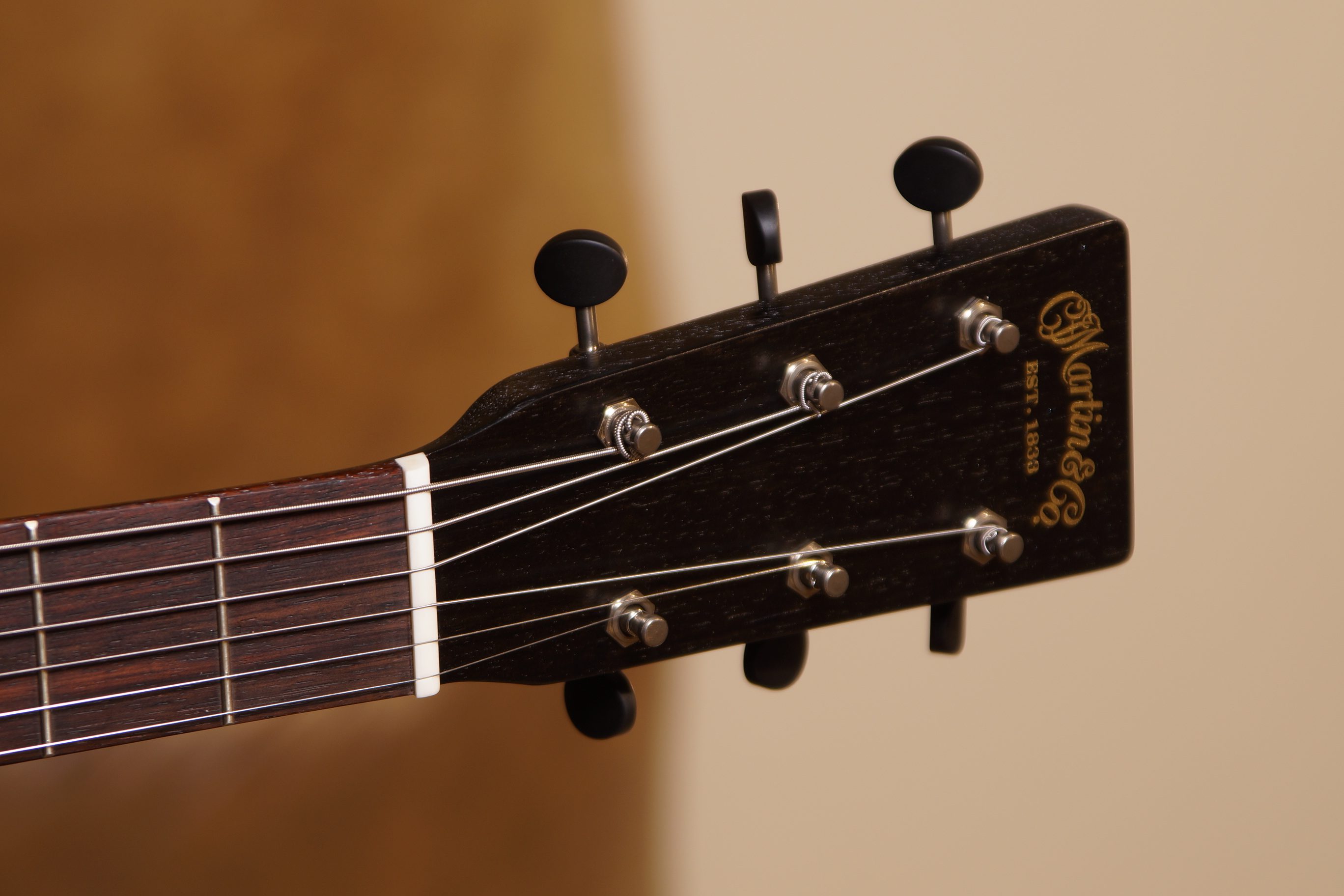 Martin 000-17E Black Smoke