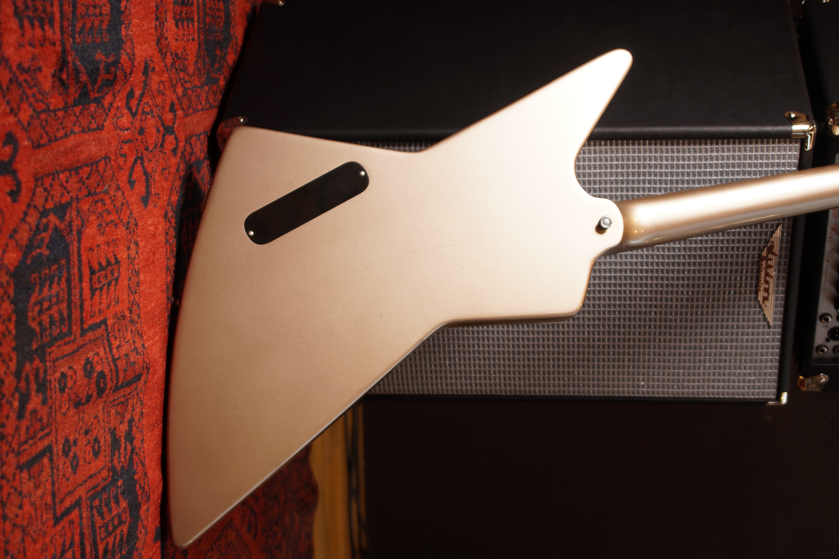 Maybach X-Wing '76 M Shoreline Gold 60 Slim Taper Neck