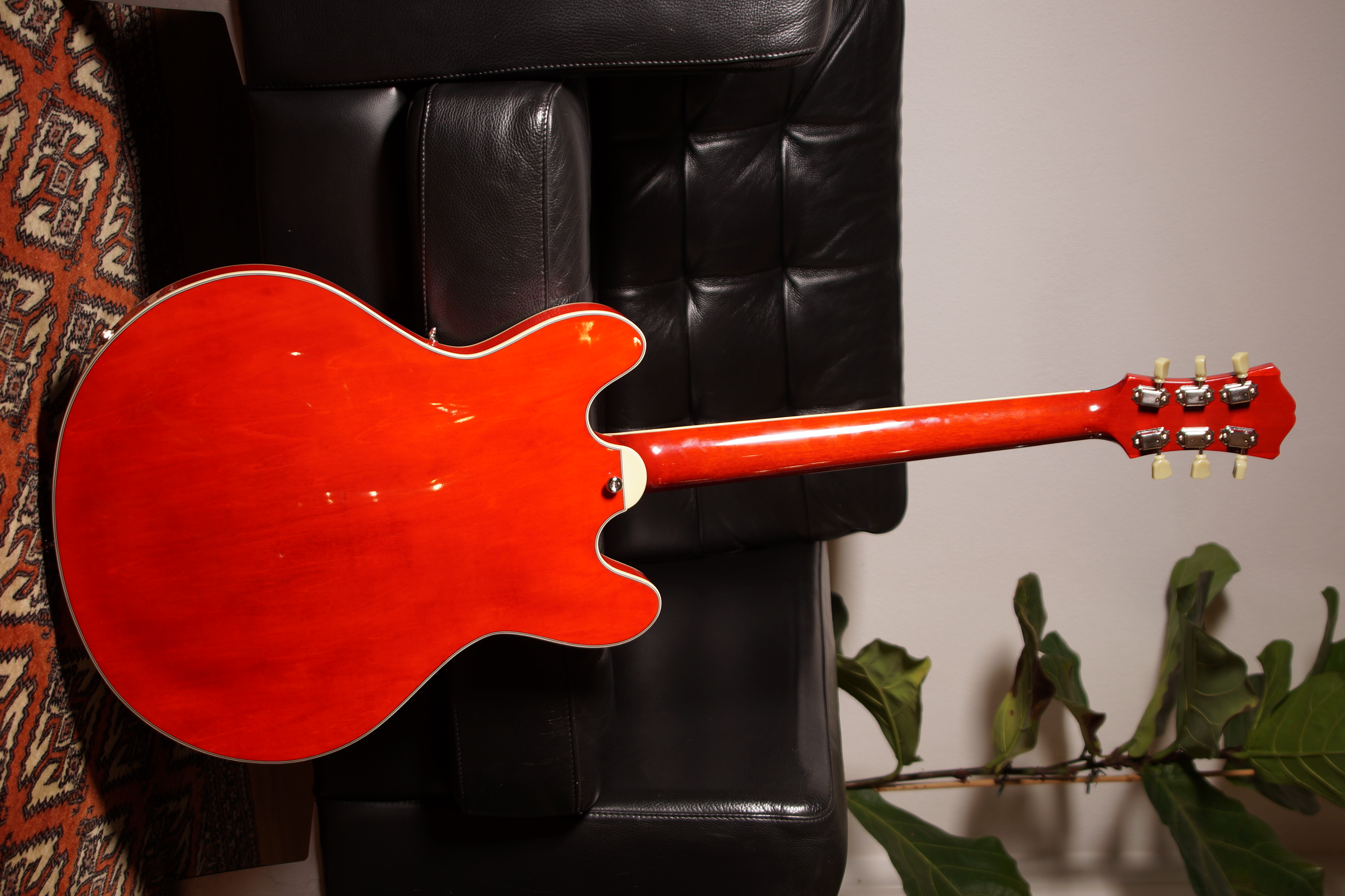 Eastman T386-RD Red