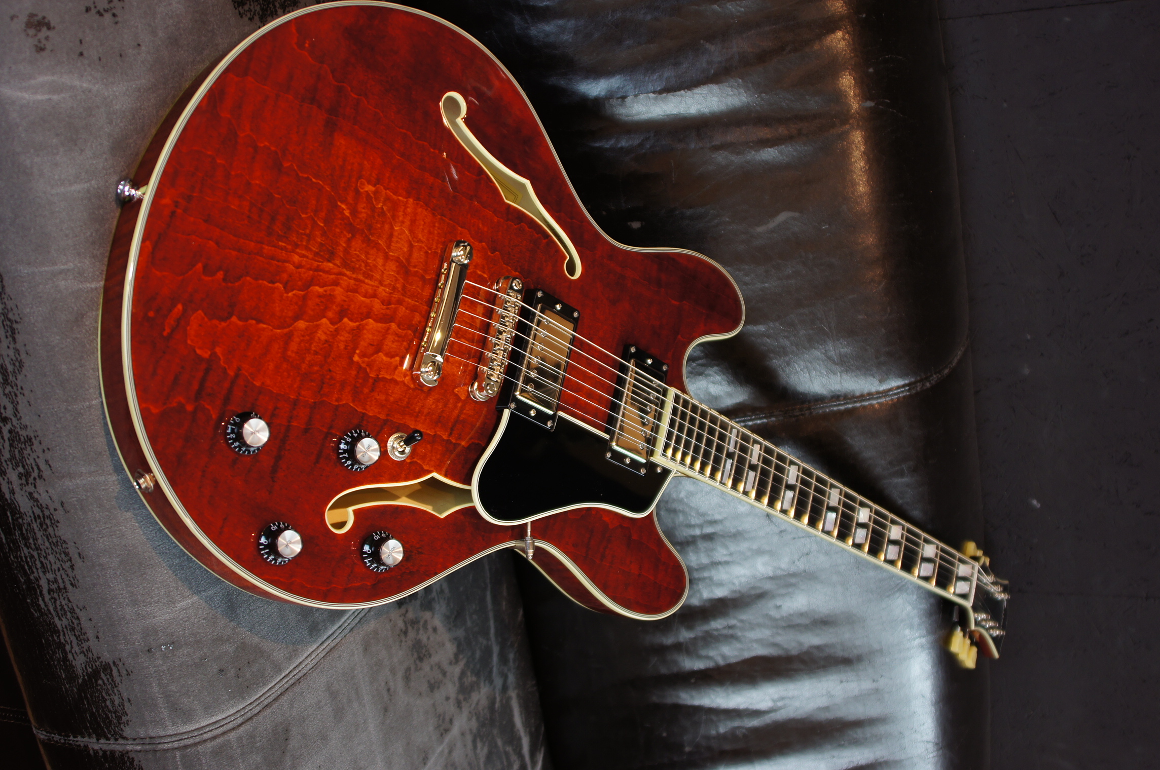 Eastman T486 Classic - inklusive Case