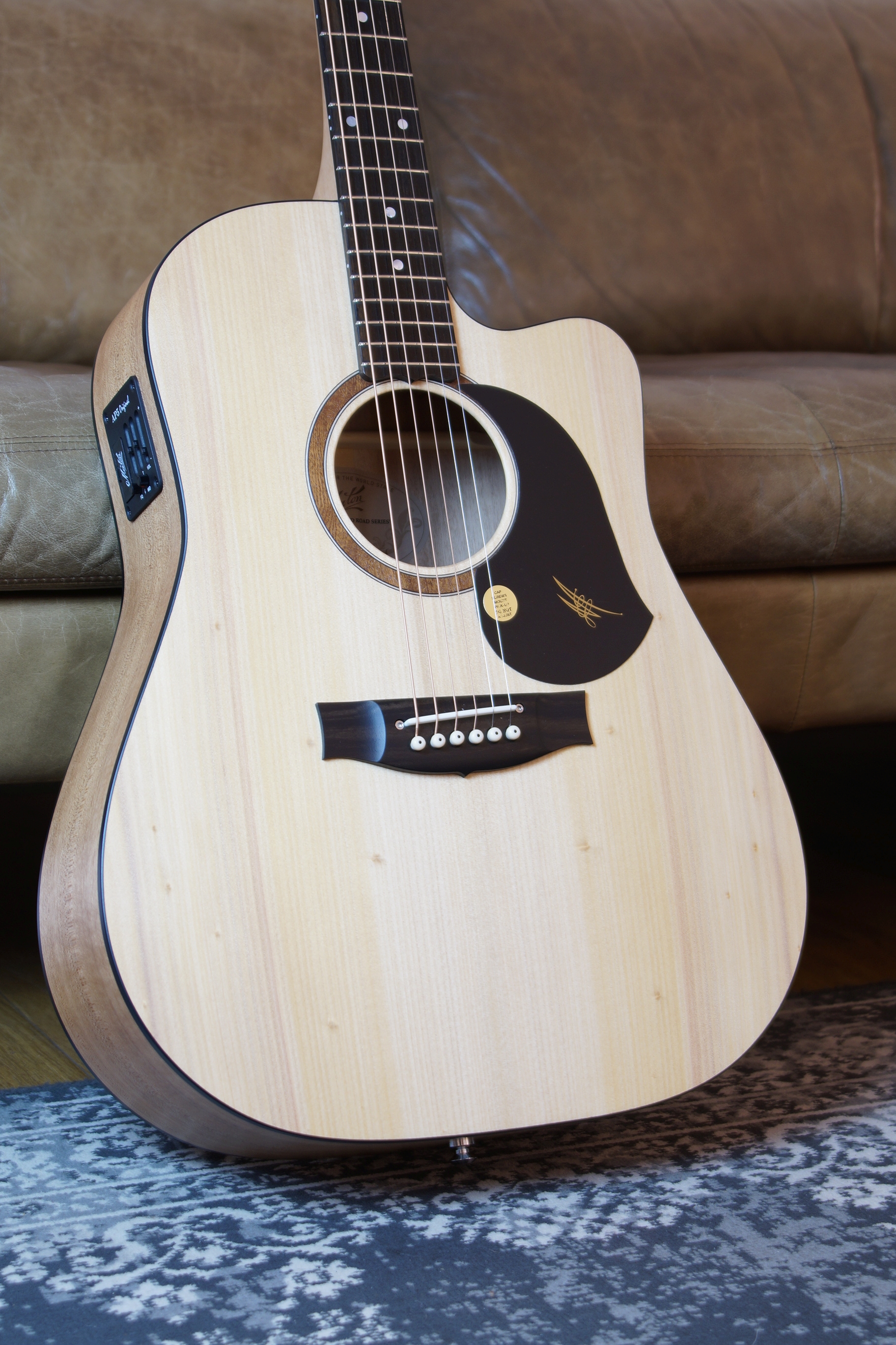 Maton SRS 60 C