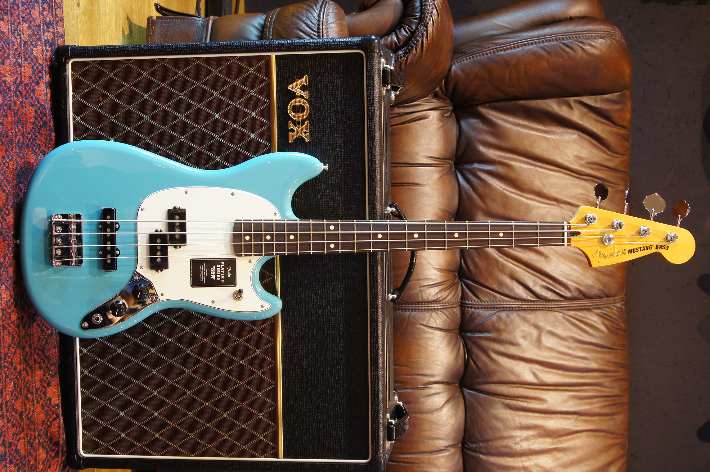 Fender Player II Mustang® Bass PJ, Rosewood Fingerboard, Aquatone Blue