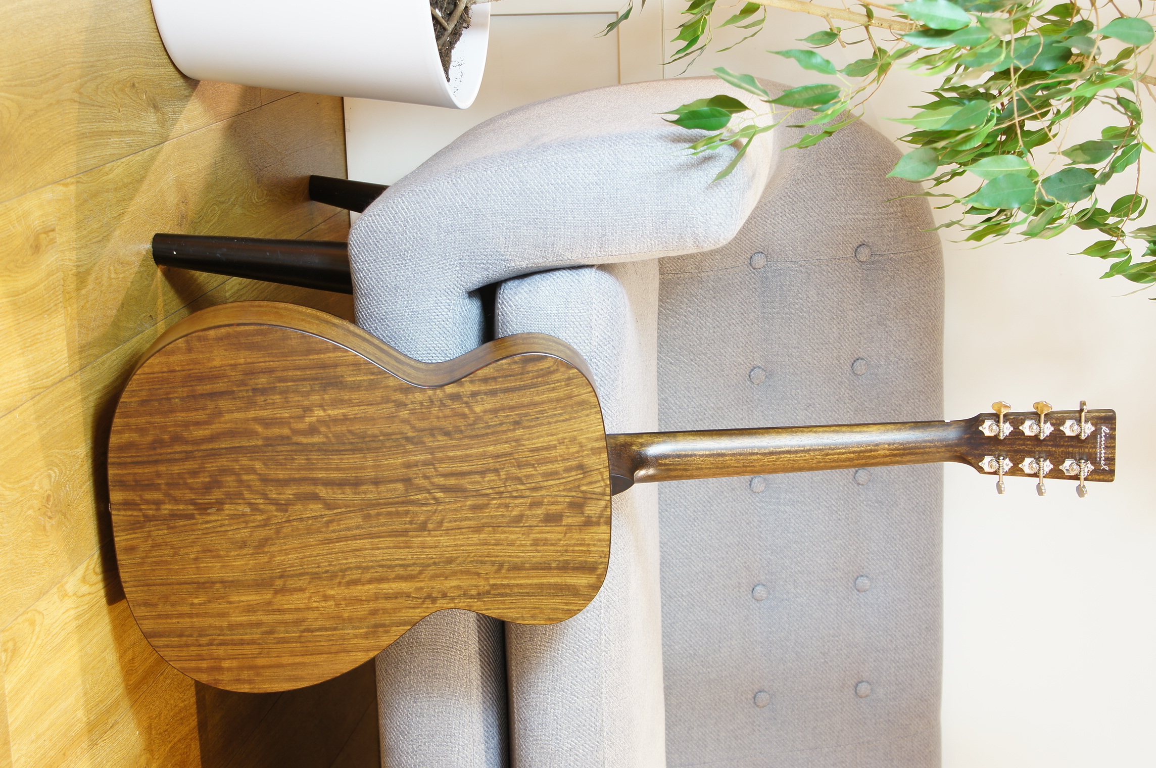 Eastman E3OME mit Tonabnehmer inklusive Gigbag