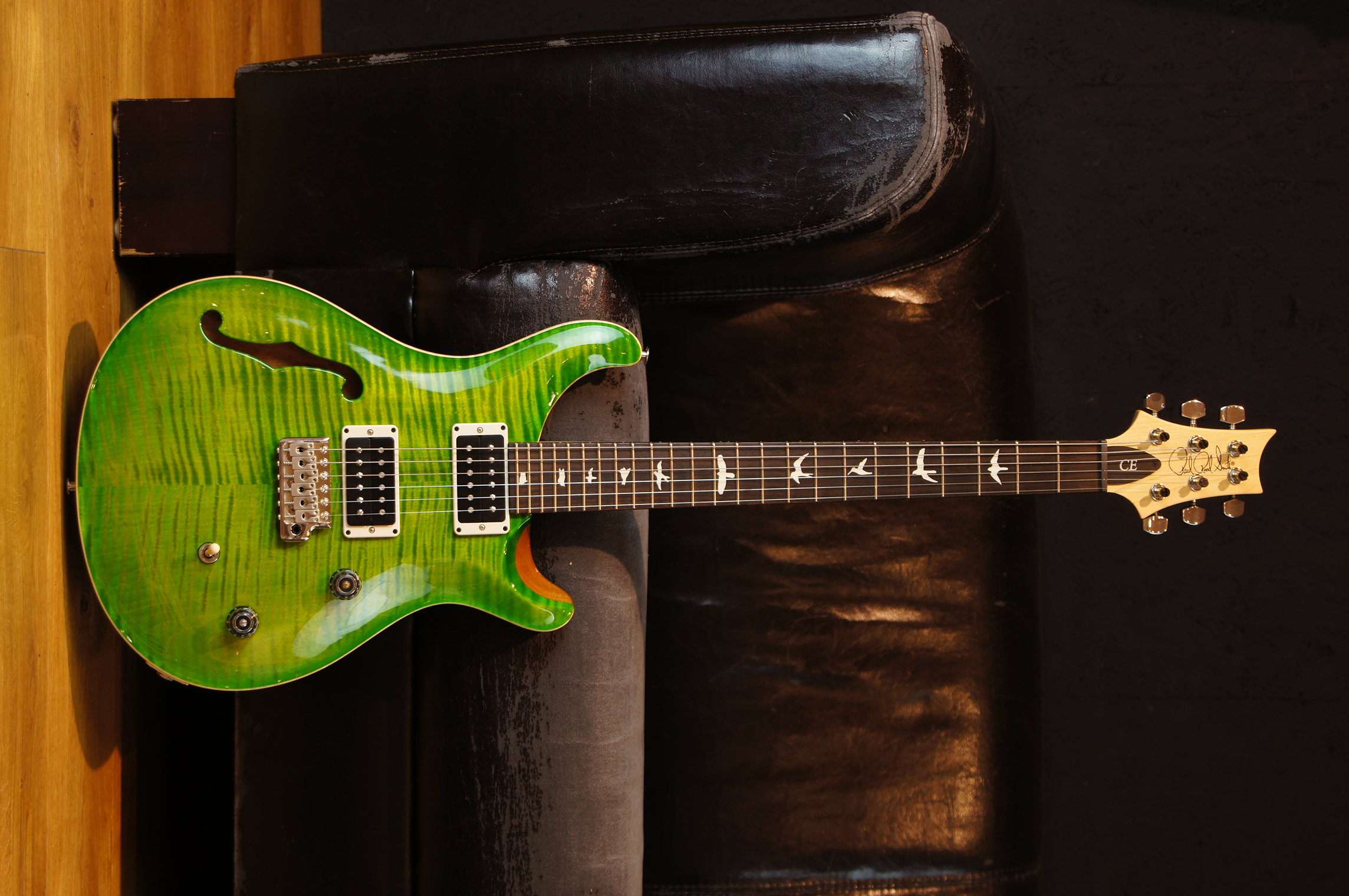 PRS CE 24 Semi Hollow ER - Eriza Verde