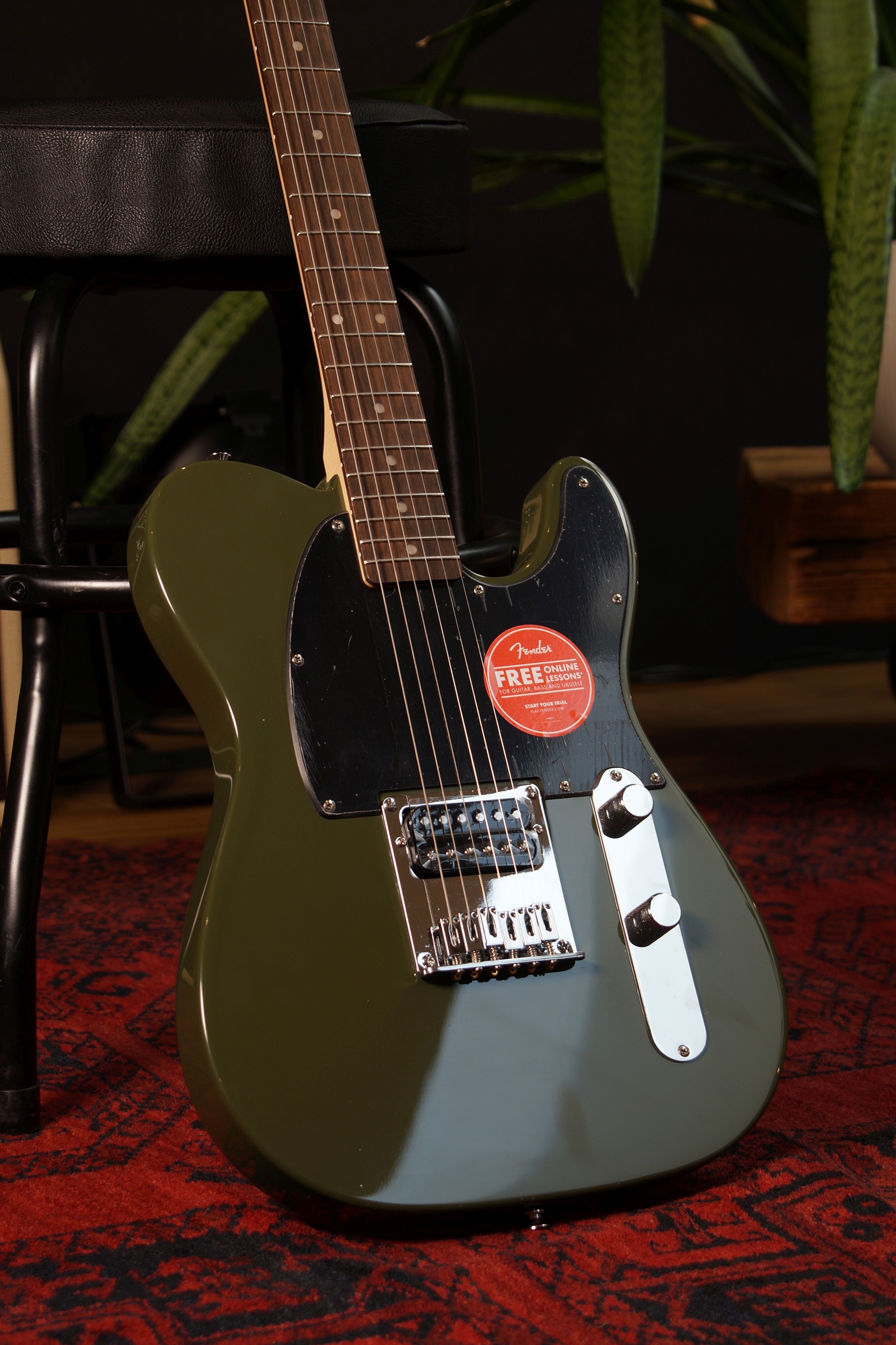 Squier Sonic® Esquire® H, Laurel Fingerboard, Black Pickguard, Olive
