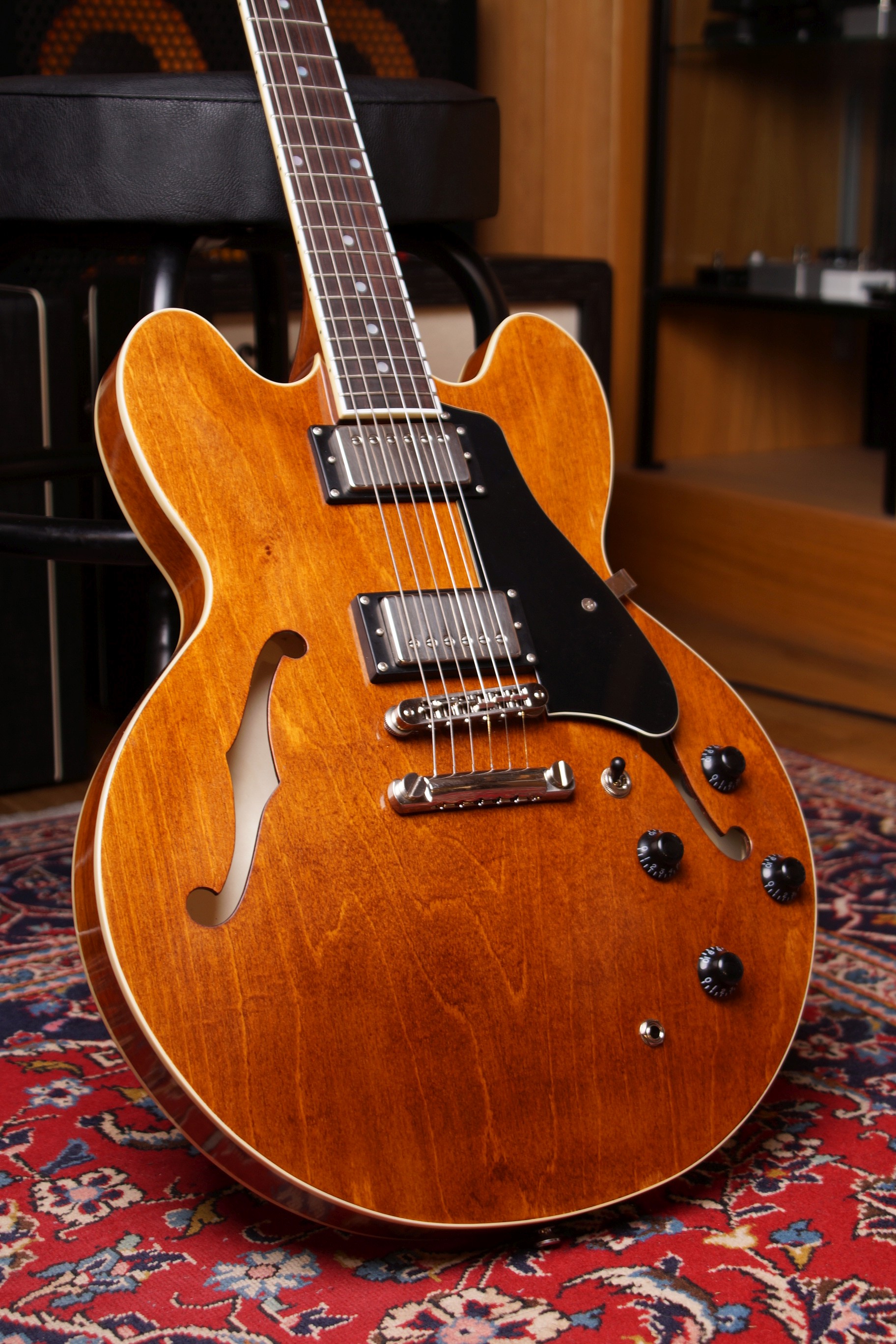 Maybach Capitol 59 Antique Walnut Aged