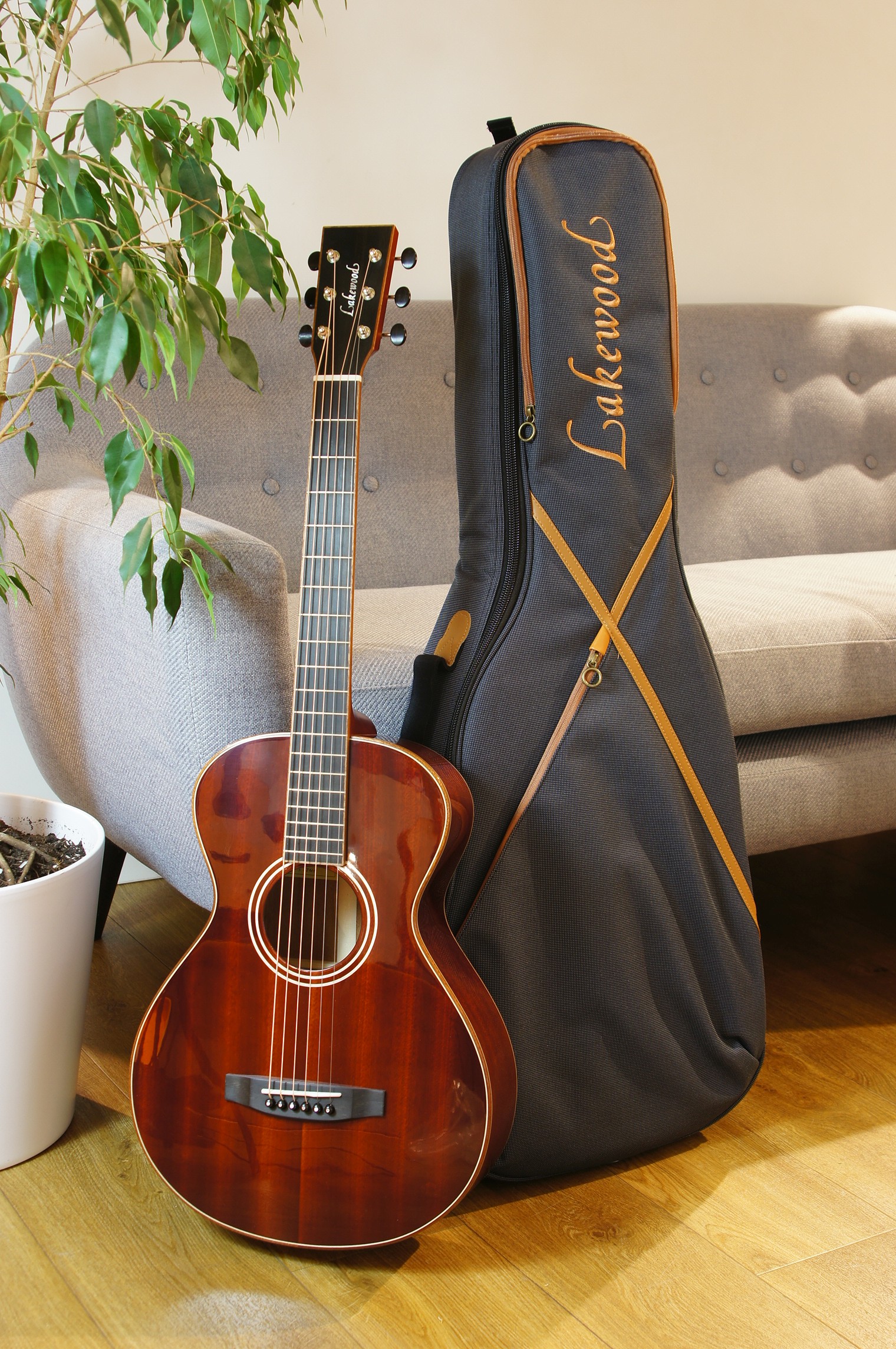 Lakewood C-14 Custom Mahagony