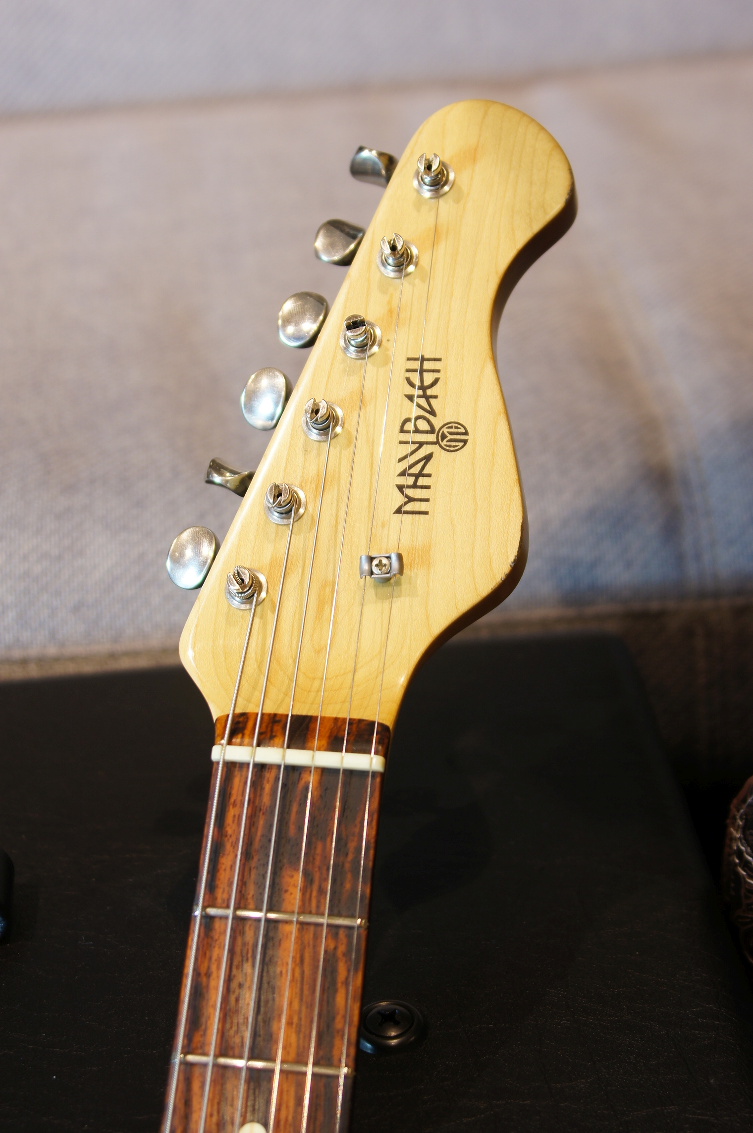 Maybach Stradovari S61 Rosewood Olympic White aged