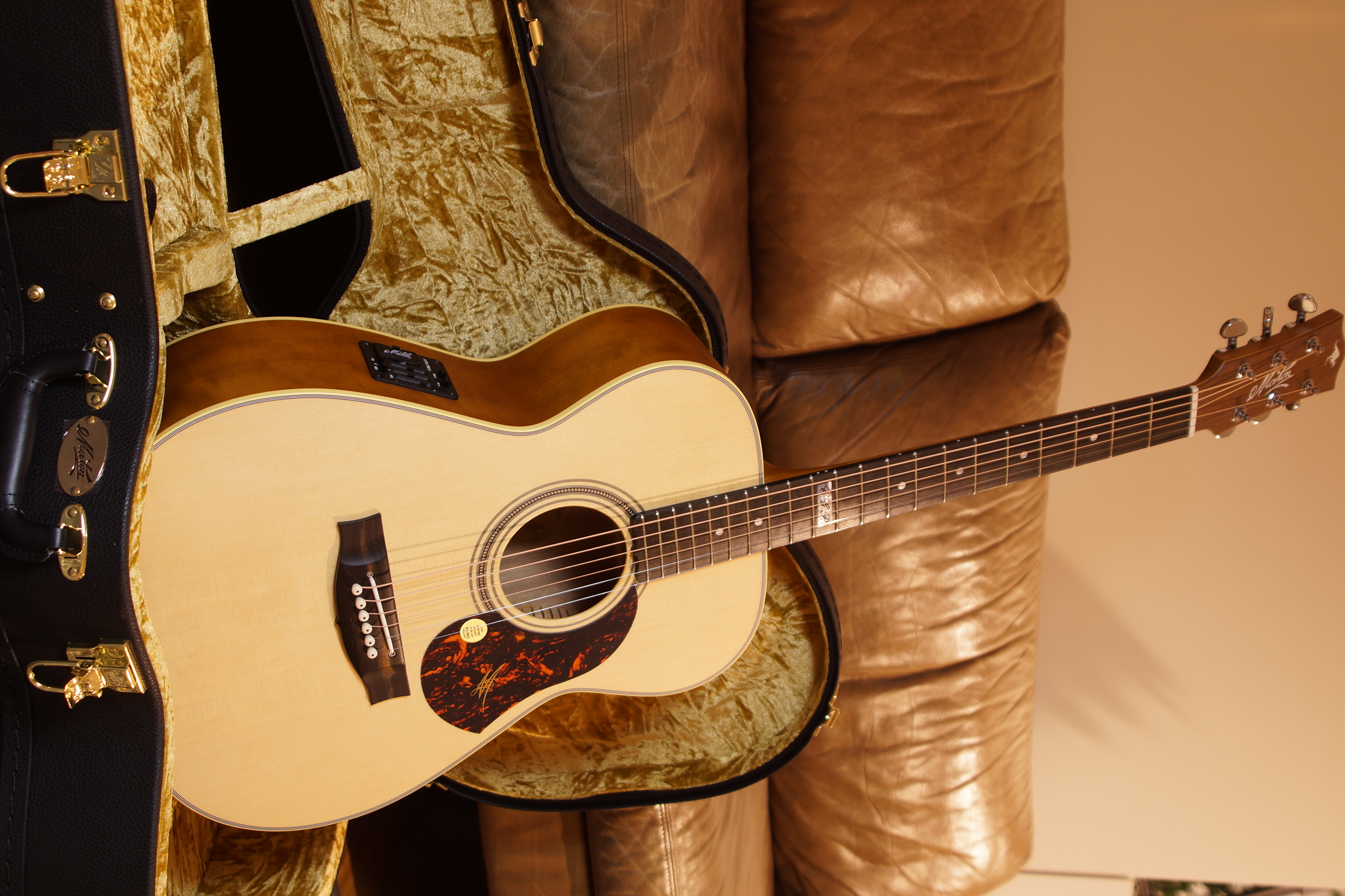 Maton EBG 808 TE - Tommy Emmanuel Signature Modell