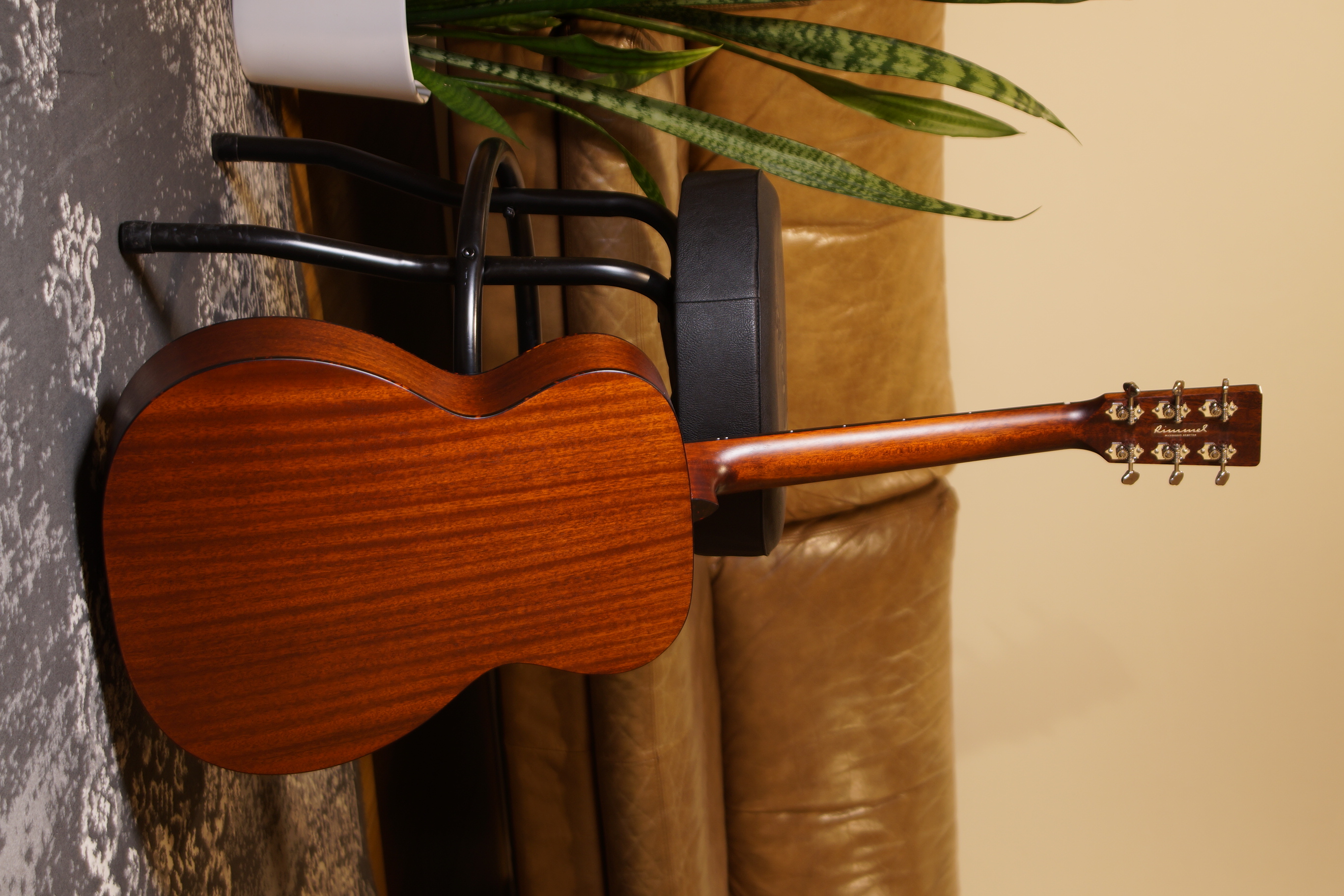 Eastman E1OML - Linkshähnder