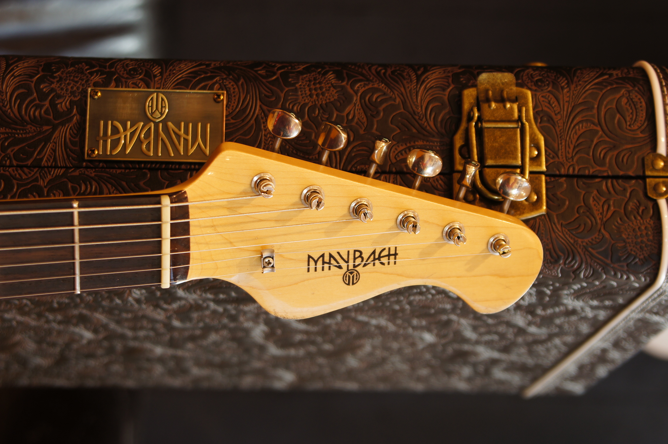 Maybach Stradovari S61 Dakota Red Aged