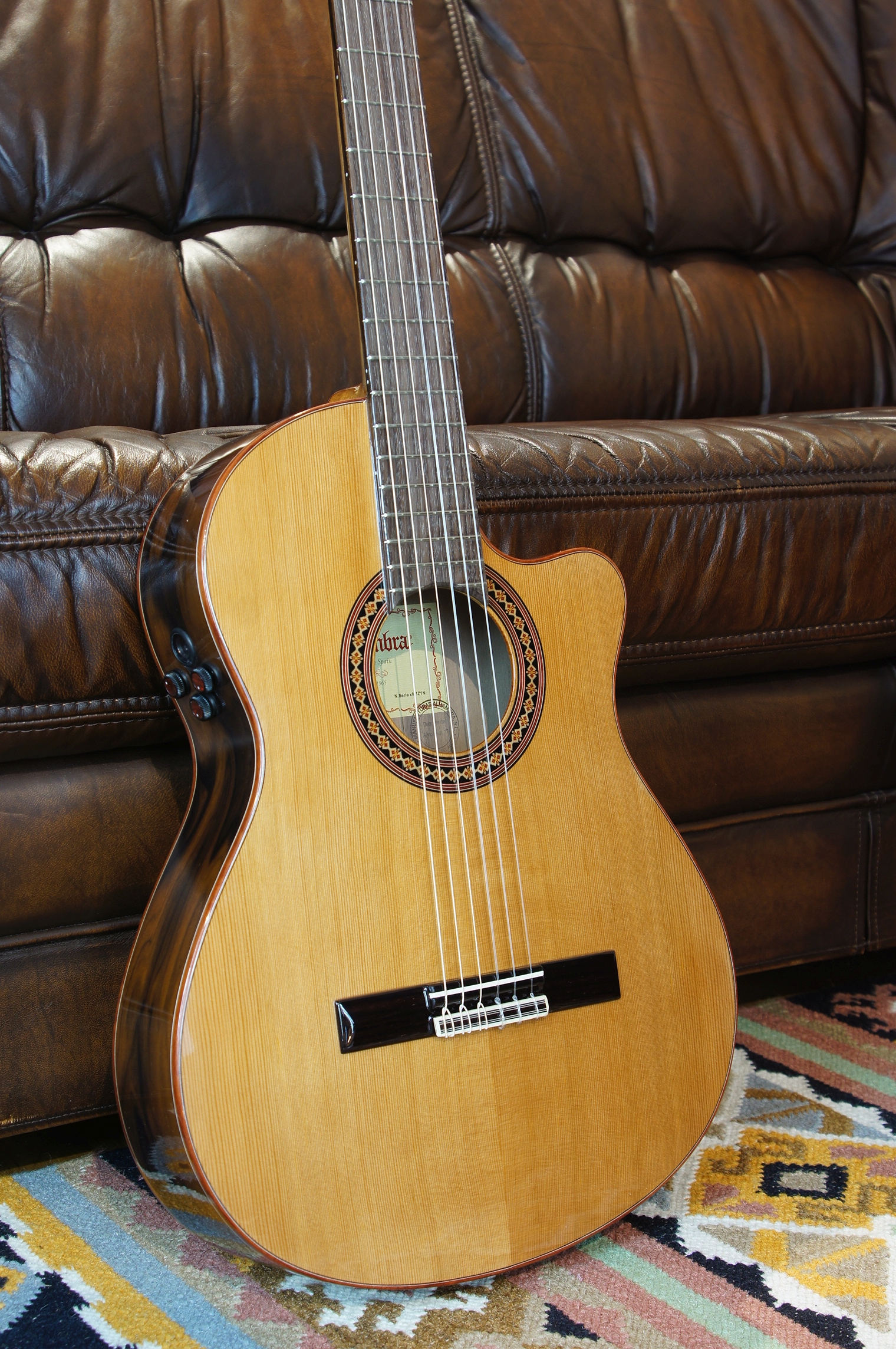 Alhambra Iberia Ziricote CTW E8