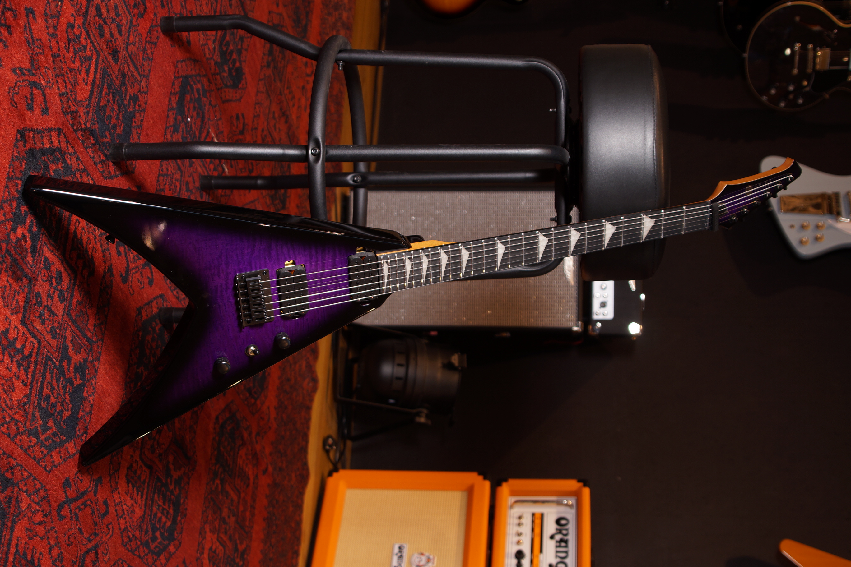SPIRA Guitars V-500 TPP E Transparent Purple