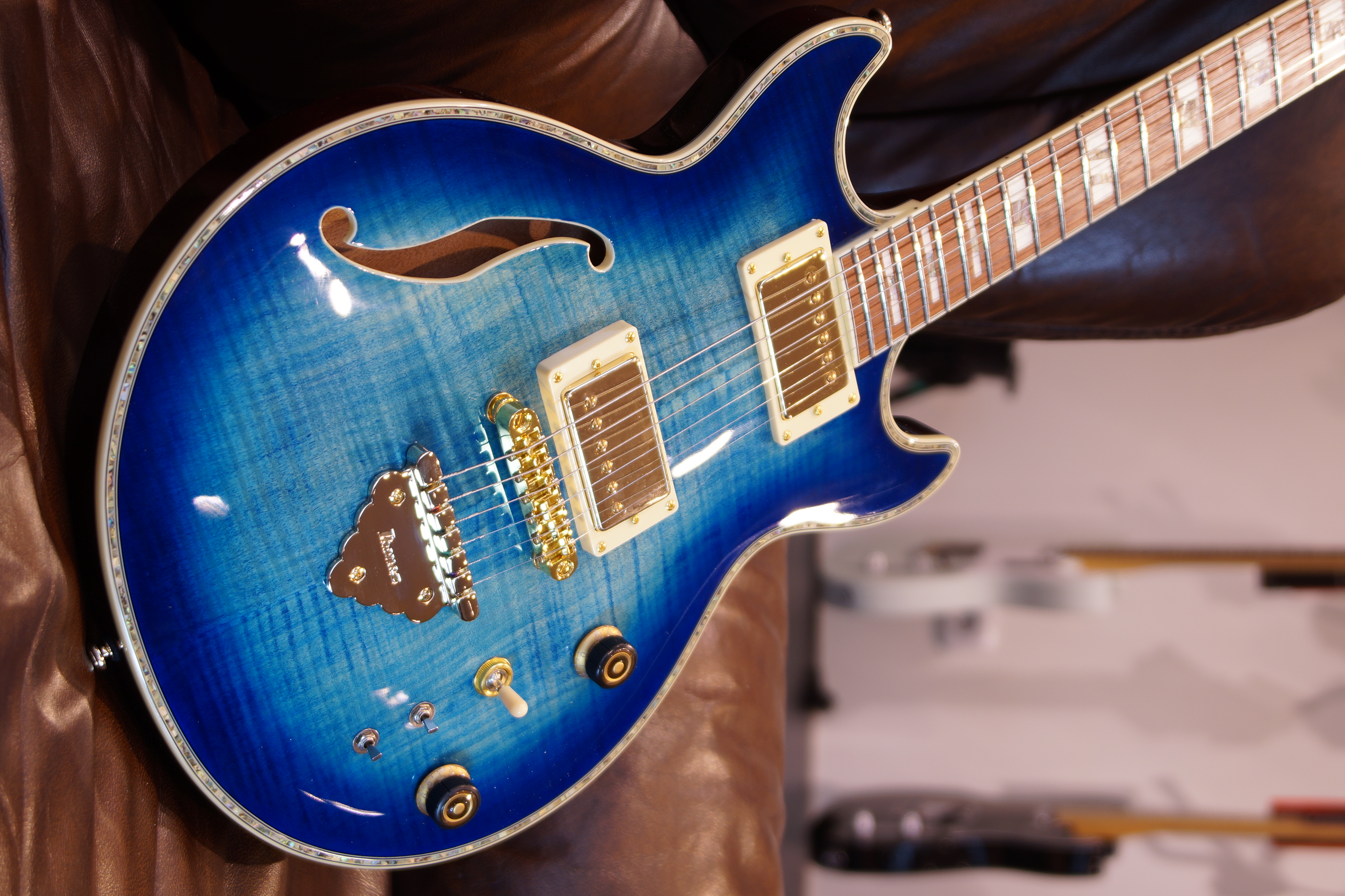 IBANEZ AR 6-String - Light Blue Burst