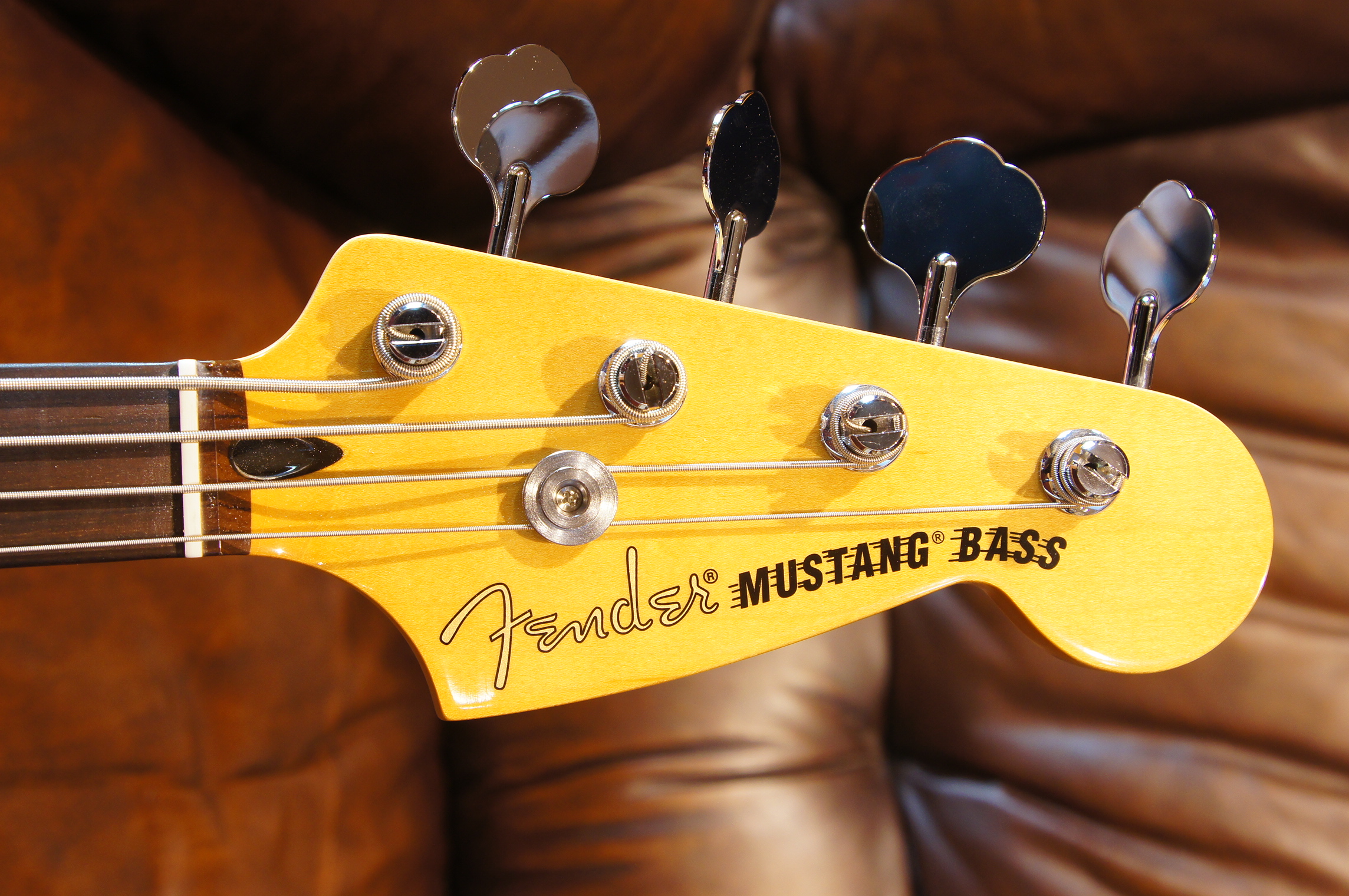 Fender Player II Mustang® Bass PJ, Rosewood Fingerboard, Aquatone Blue