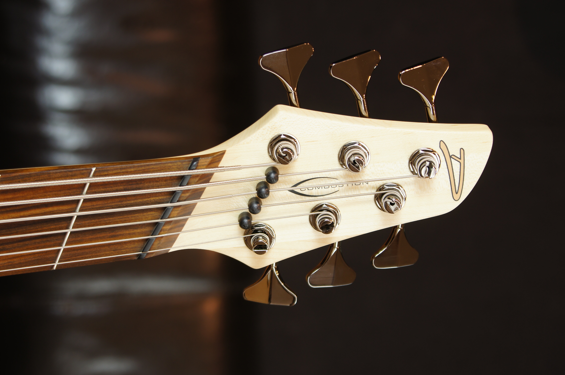 Dingwall CB3 Combustion 6-String 3 Pickups Pau Ferro Black Burst