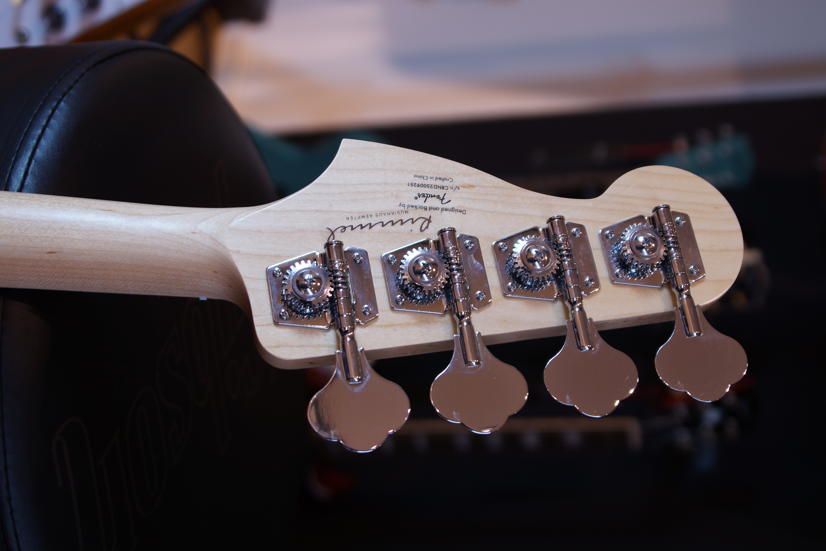 Squier Sonic® Precision Bass®