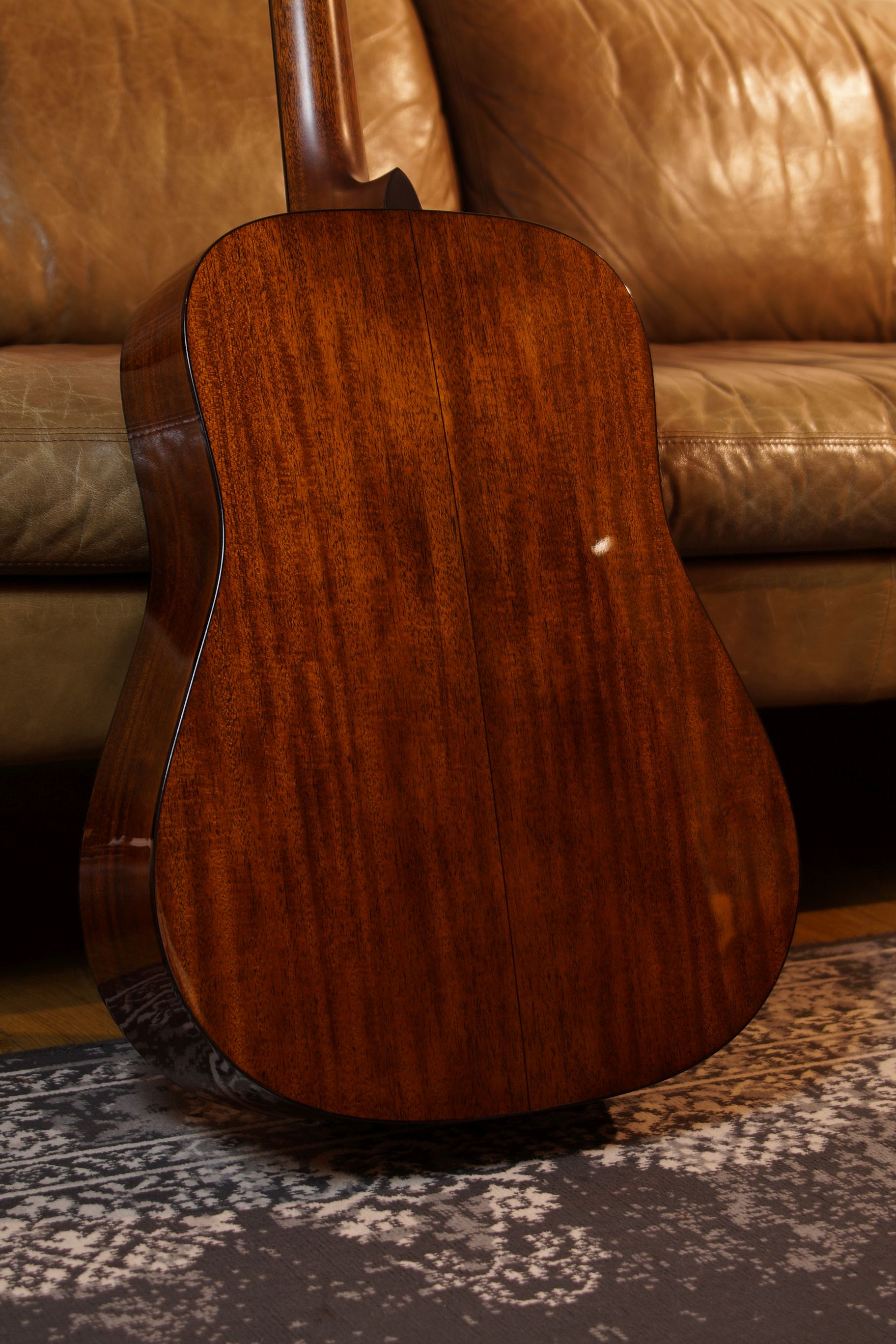 Martin D-18