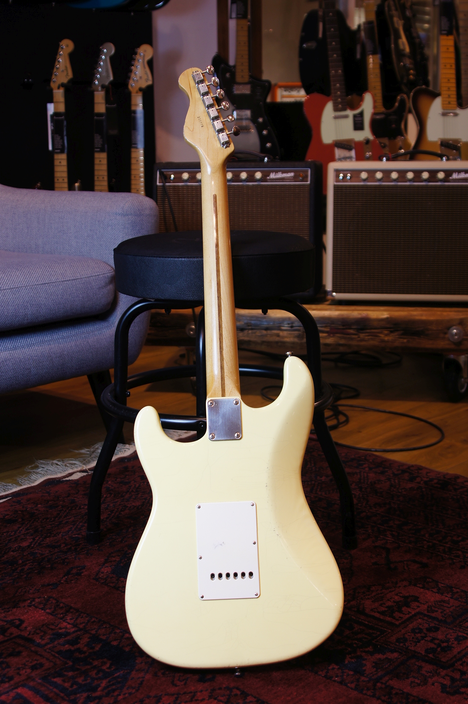 Maybach Stradovari S54 Bleached Banana Aged