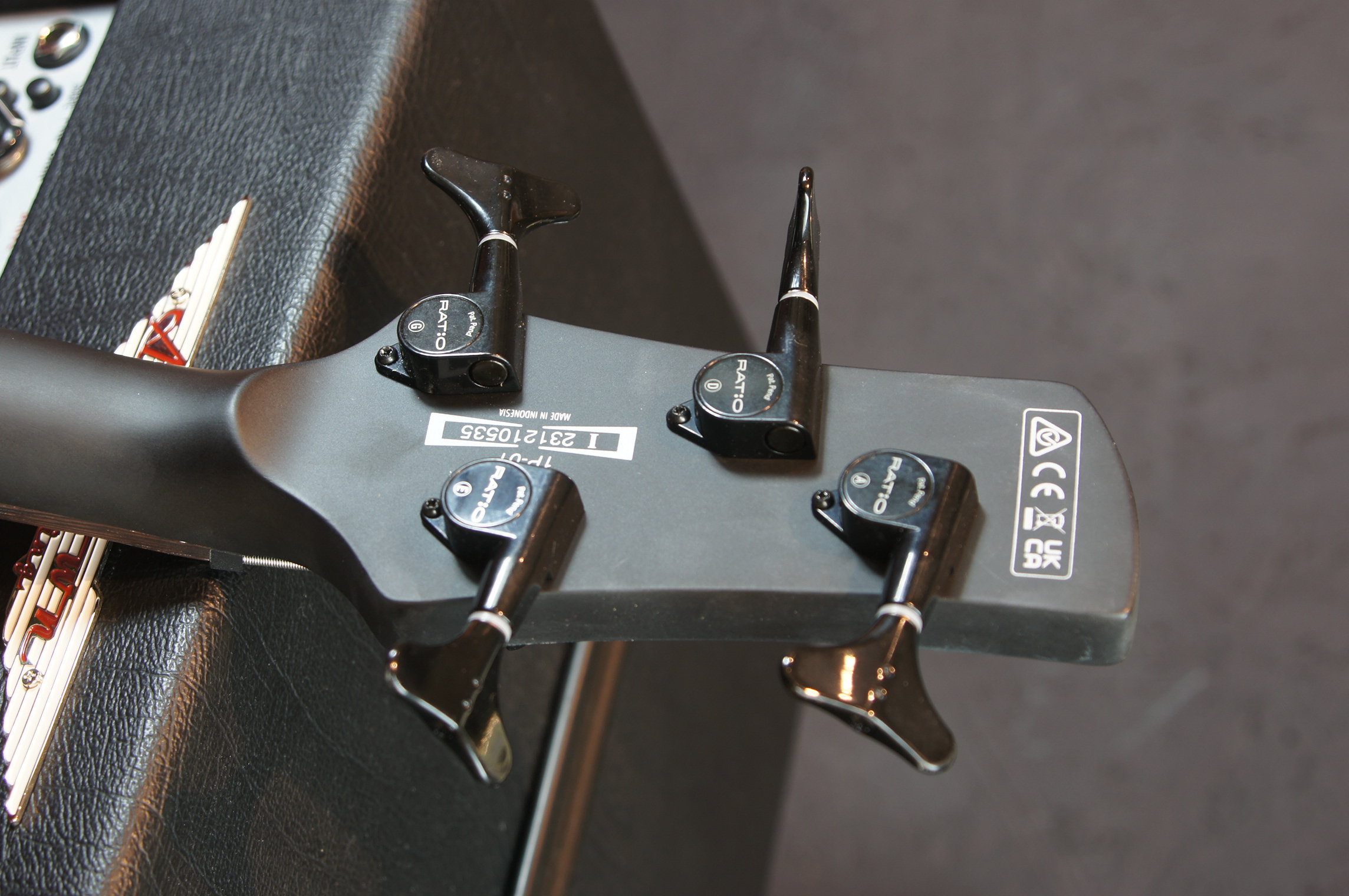 IBANEZ Bass Workshop 4-Str Blue Chameleon Multi Scale - B-Stock