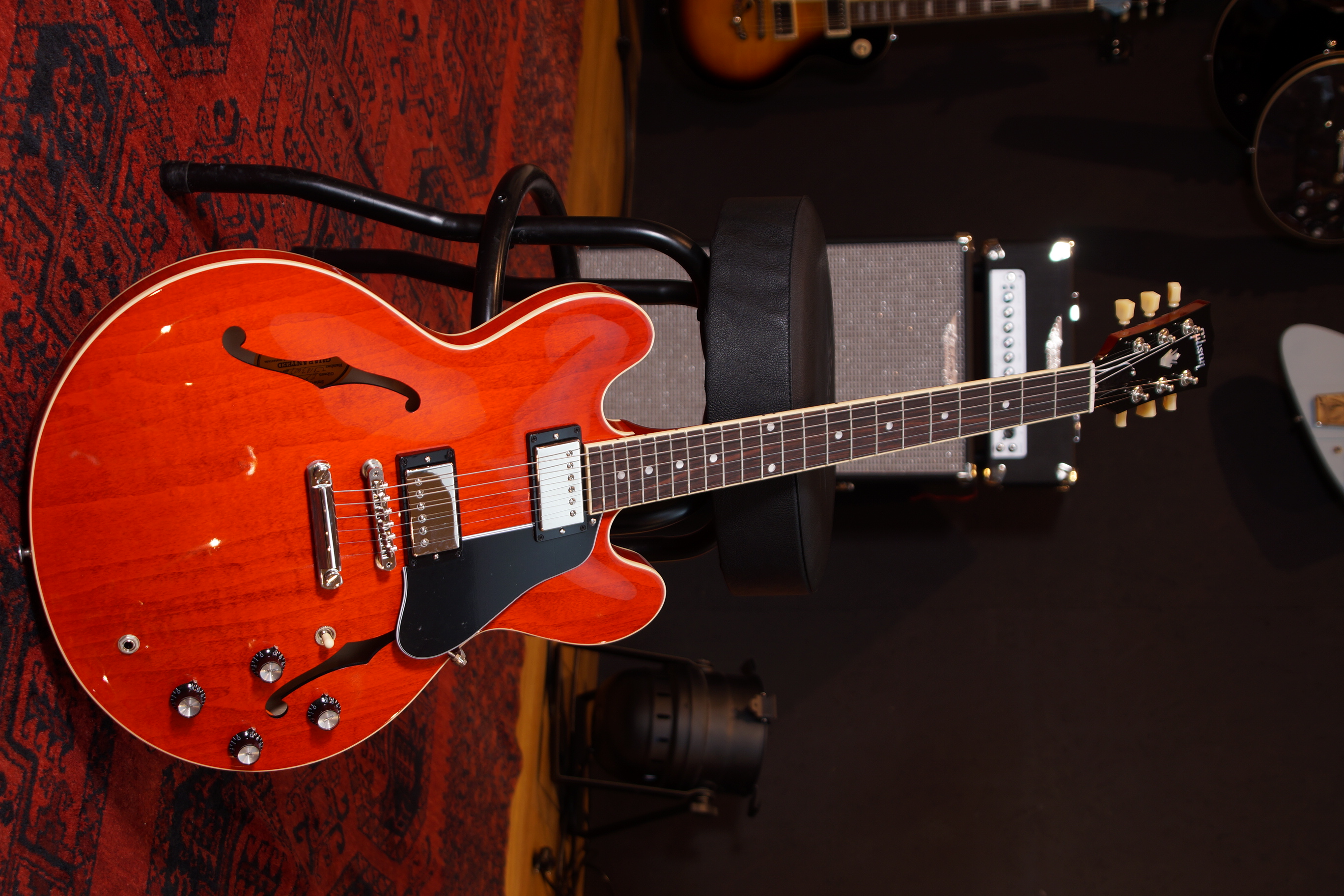 Gibson ES-335 DOT Sixties Cherry