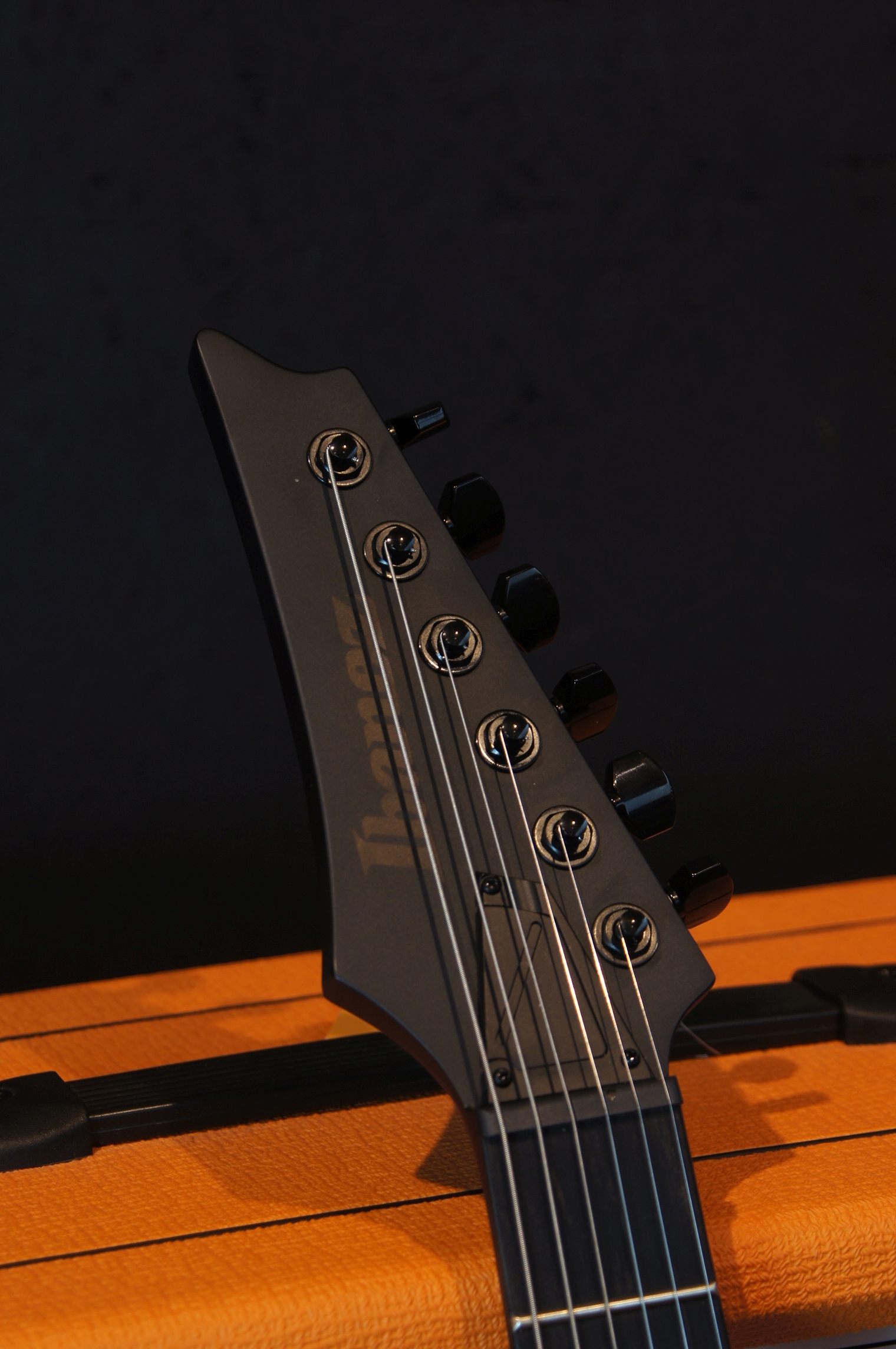 IBANEZ Iron Label RGRT 6-Str Black Flat - B-Stock