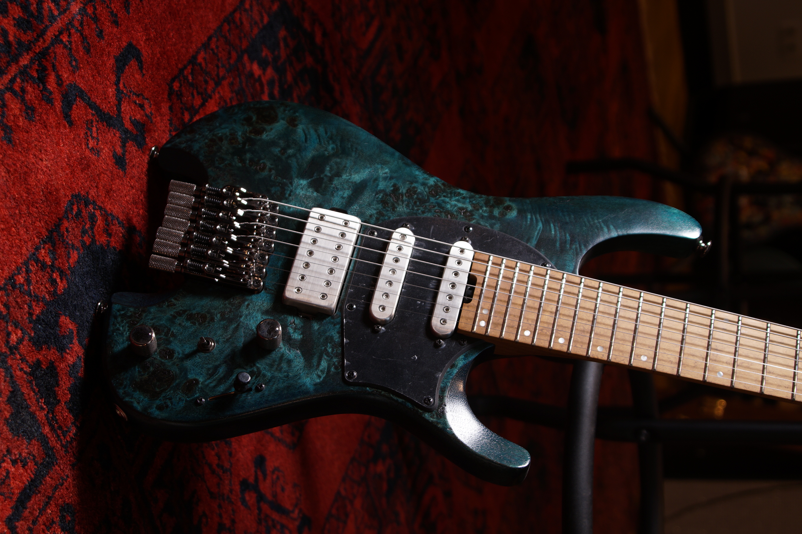 Ibanez Quest Q547PB-COL Cosmic Blue Low Gloss inklusive Tasche B-Ware