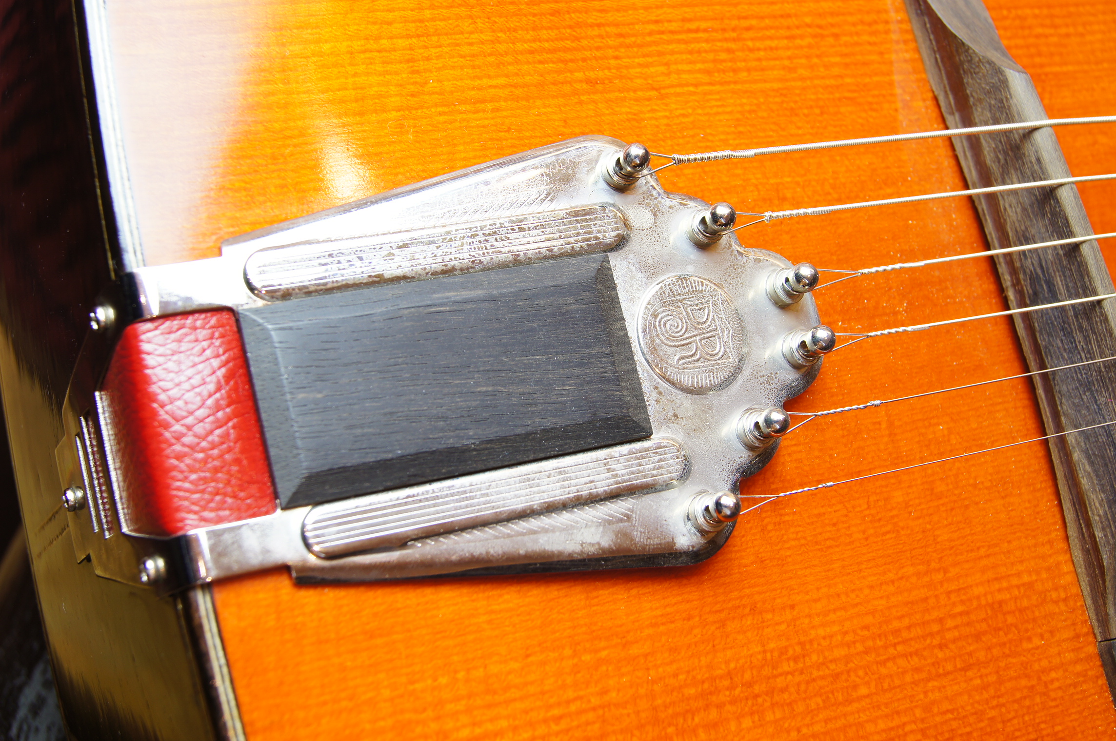 Eastman DM2/V Gypsy Jazz - Varnish - Inklusive Koffer