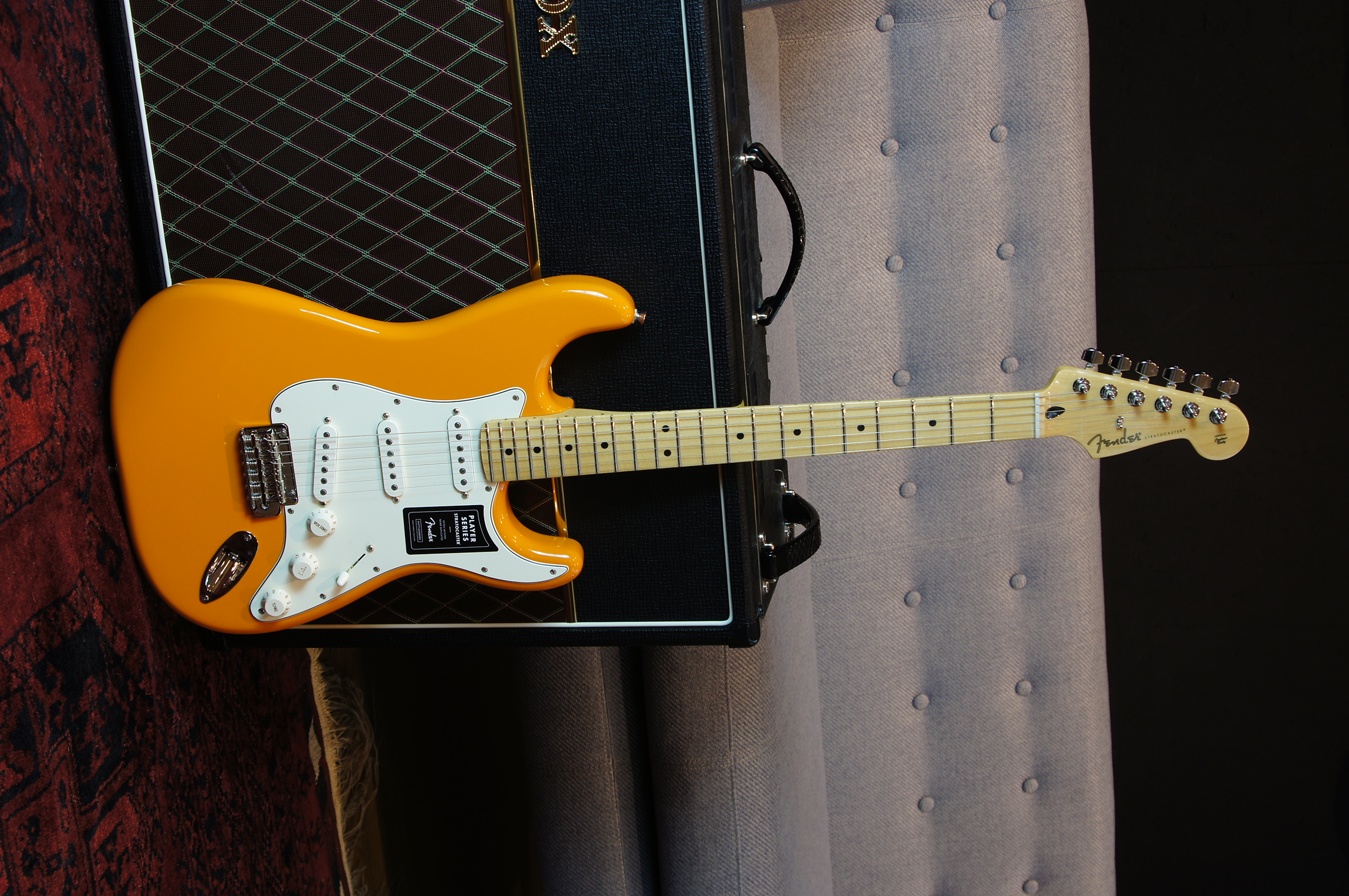 Fender Player Stratocaster Maple Fingerboard Capri Orange