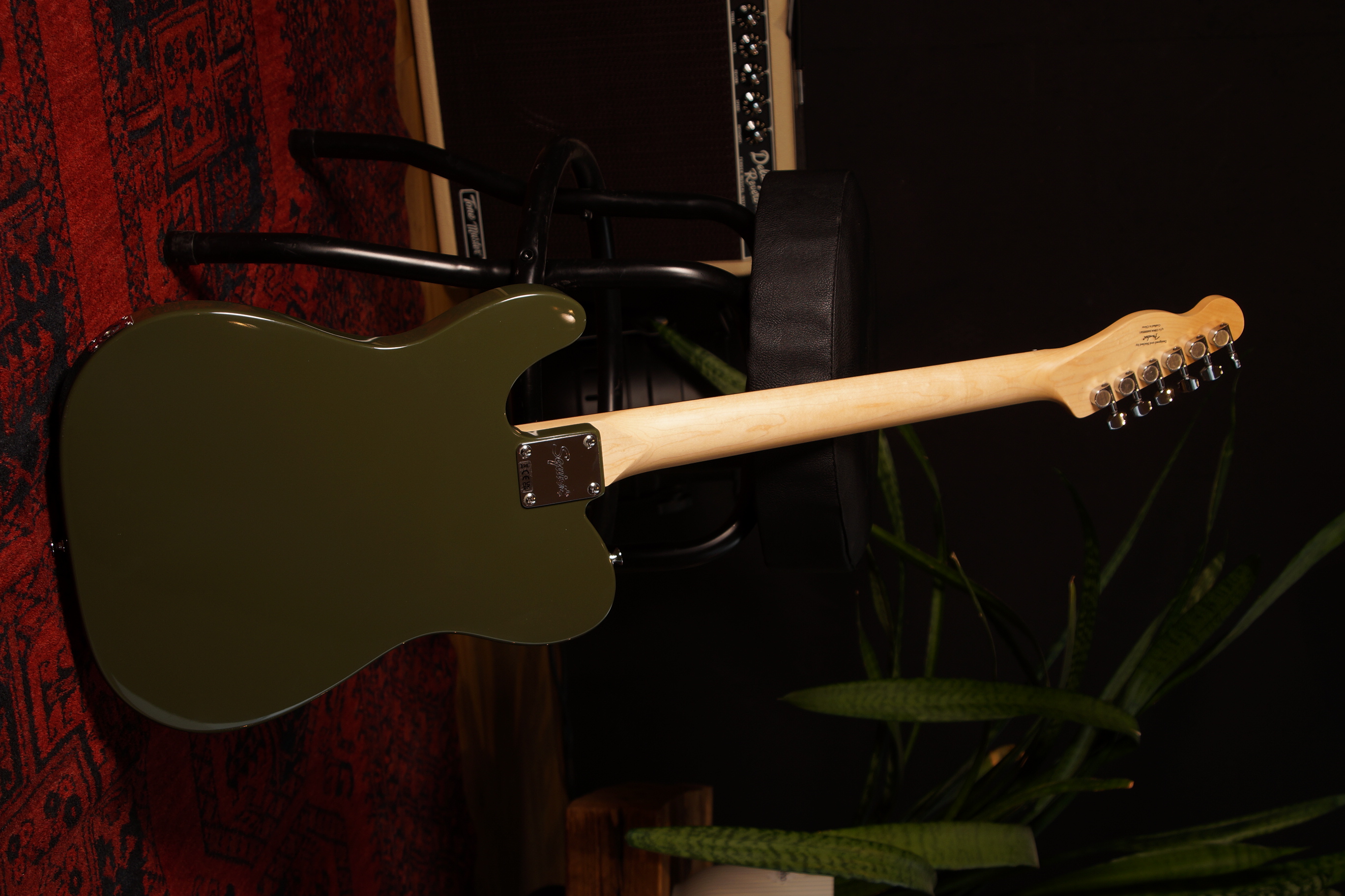 Squier Sonic® Esquire® H, Laurel Fingerboard, Black Pickguard, Olive
