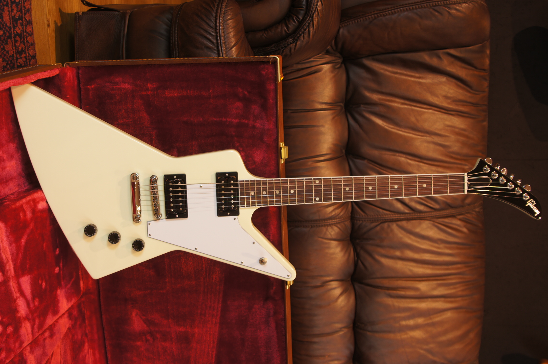 Gibson Explorer 70s Classic White