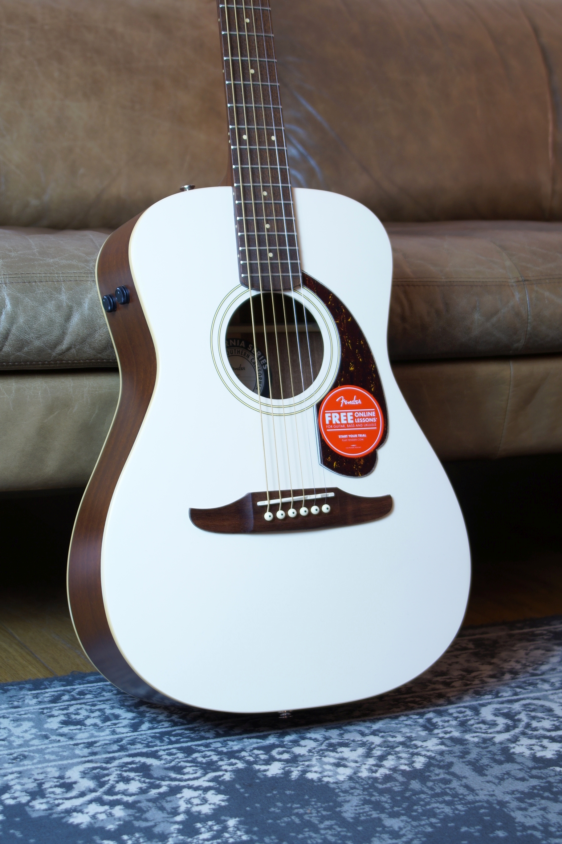 Fender Malibu™ Player Olympic White