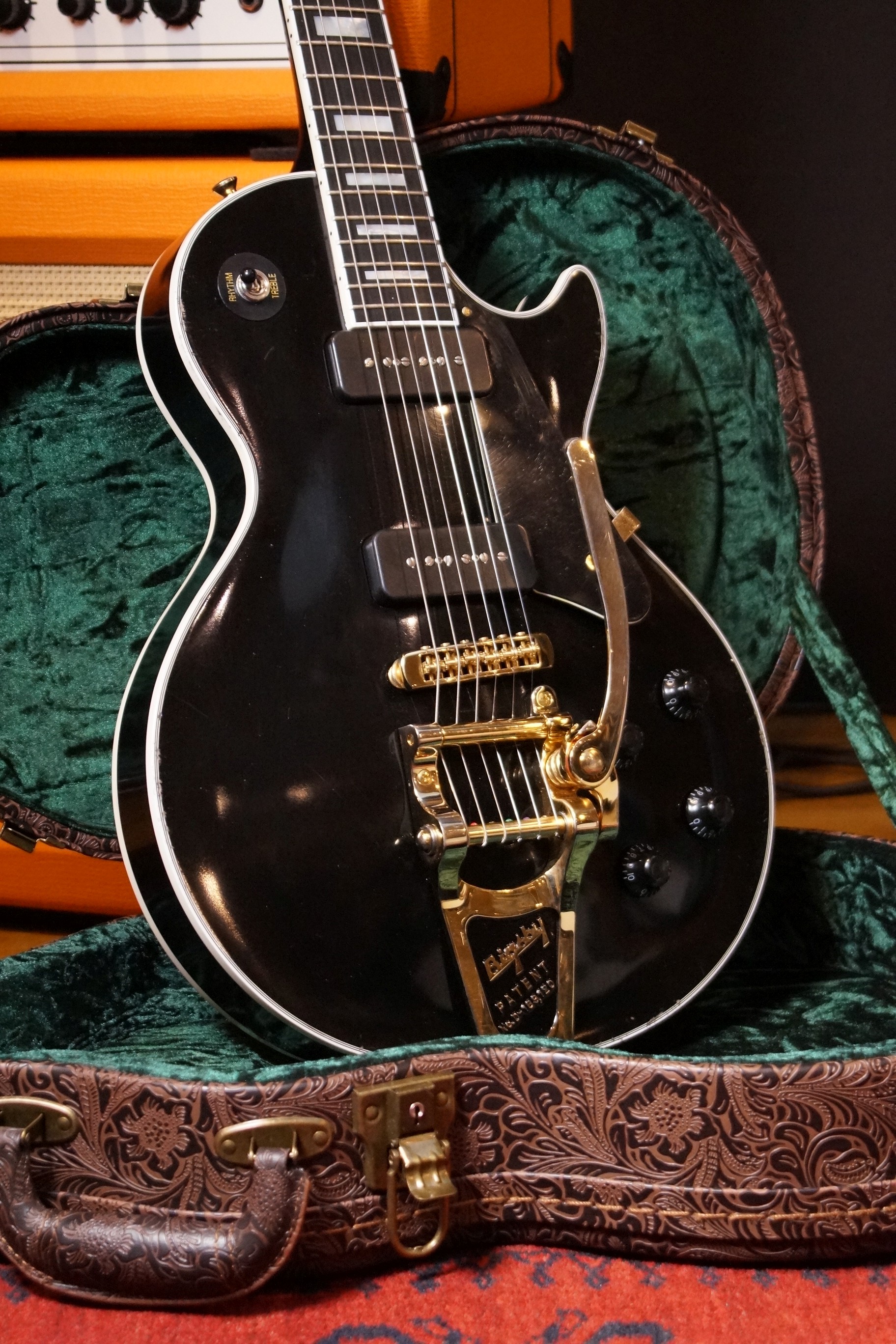Maybach Lester Black Velvet '54 Custom P90 Bigsby B7 Aged