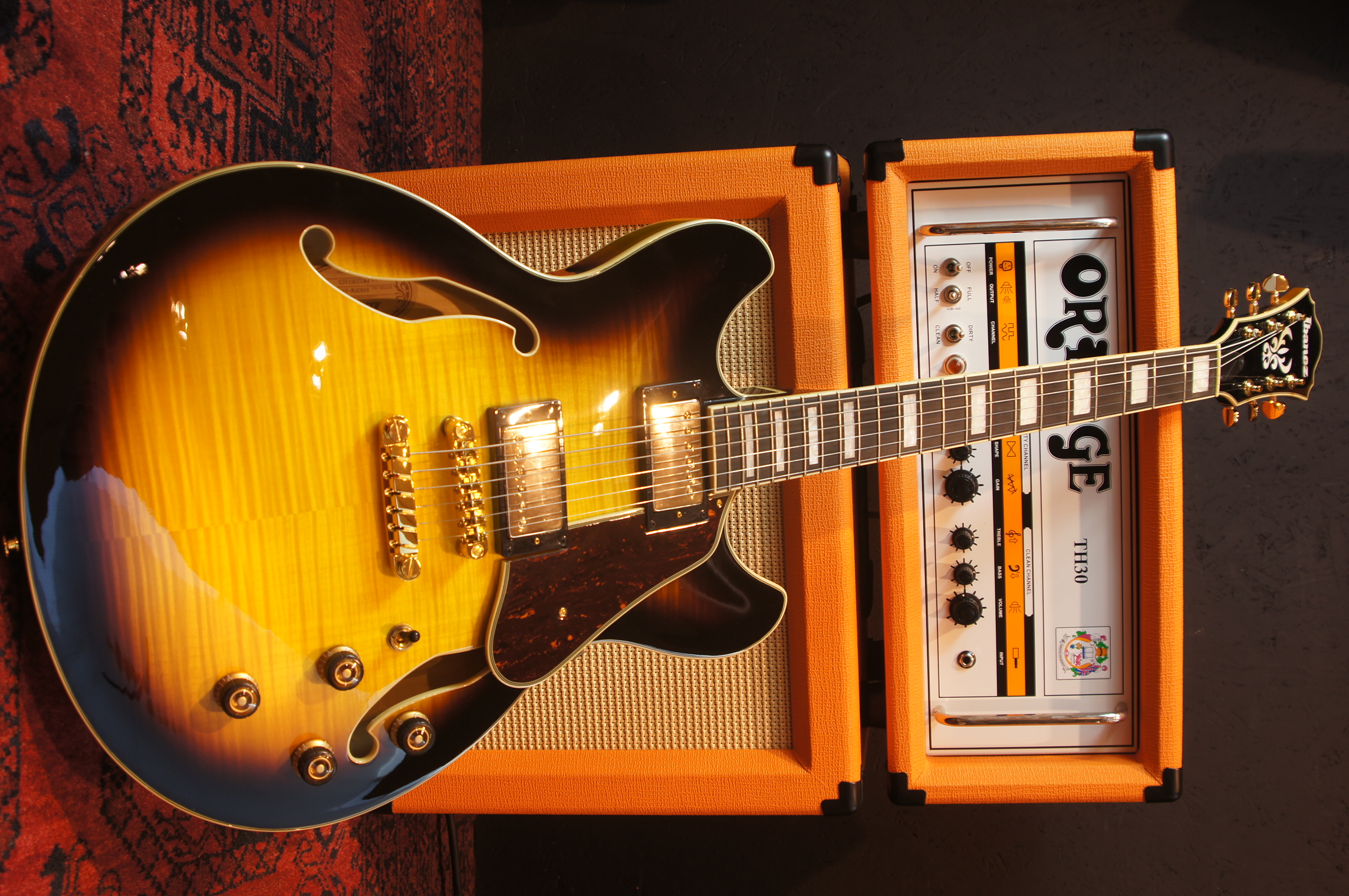 IBANEZ Artcore Express. 6-Str Antique Yellow Sunburst