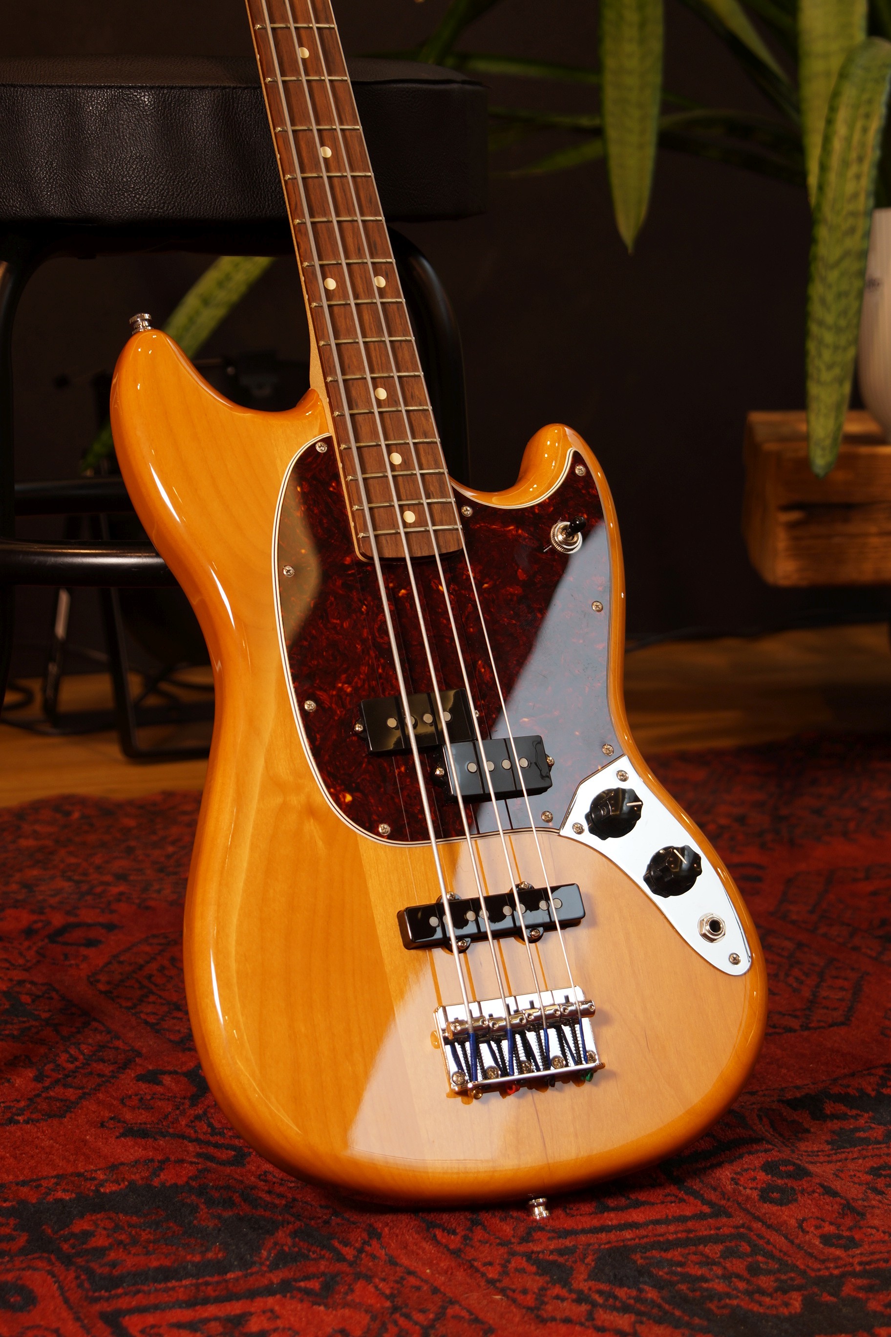 Fender Mustang Bass PJ Aged Natural - Retoure