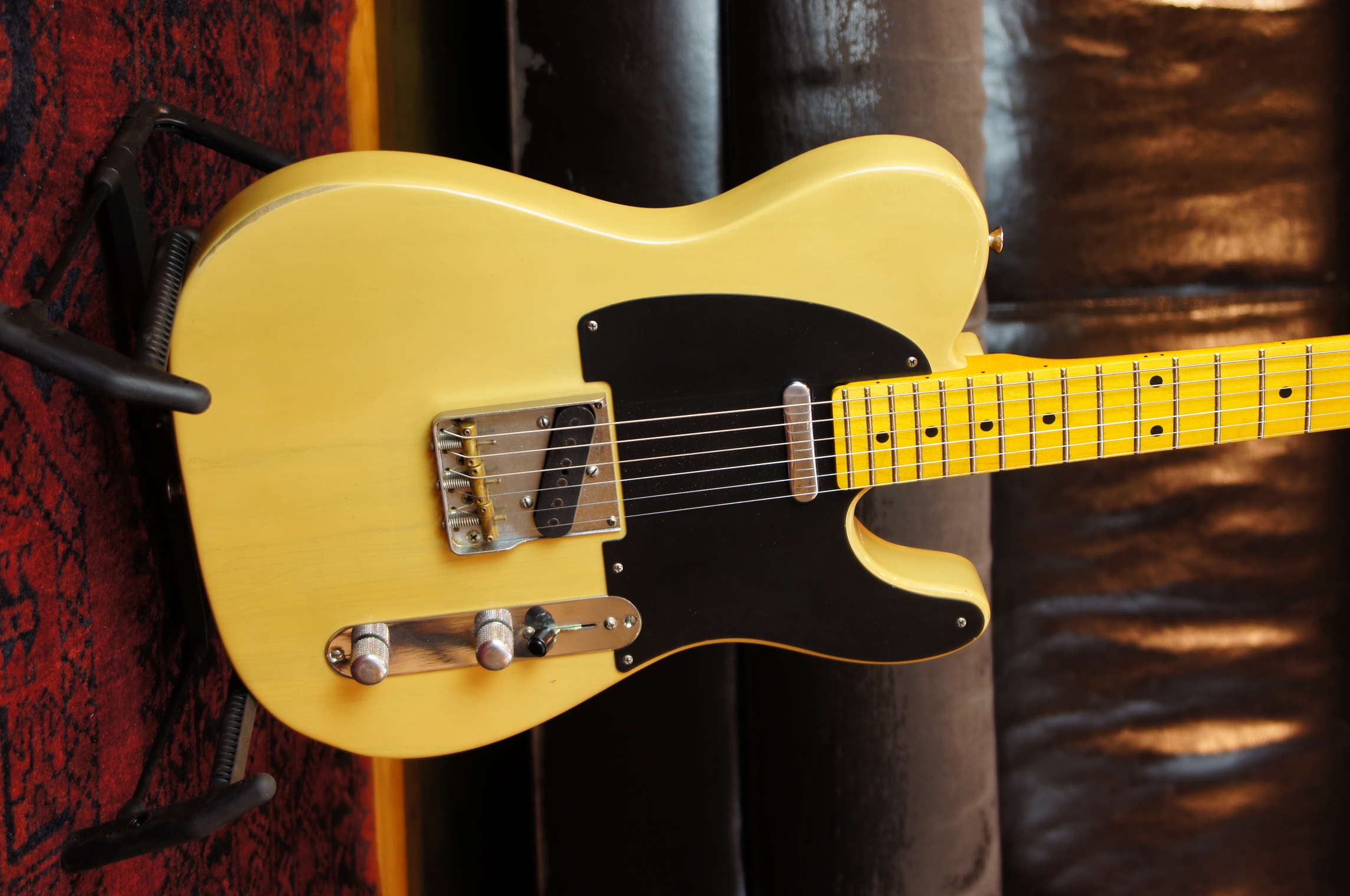FRANCTOM Tele 50s butterscotch blonde aged mit Tweedkoffer