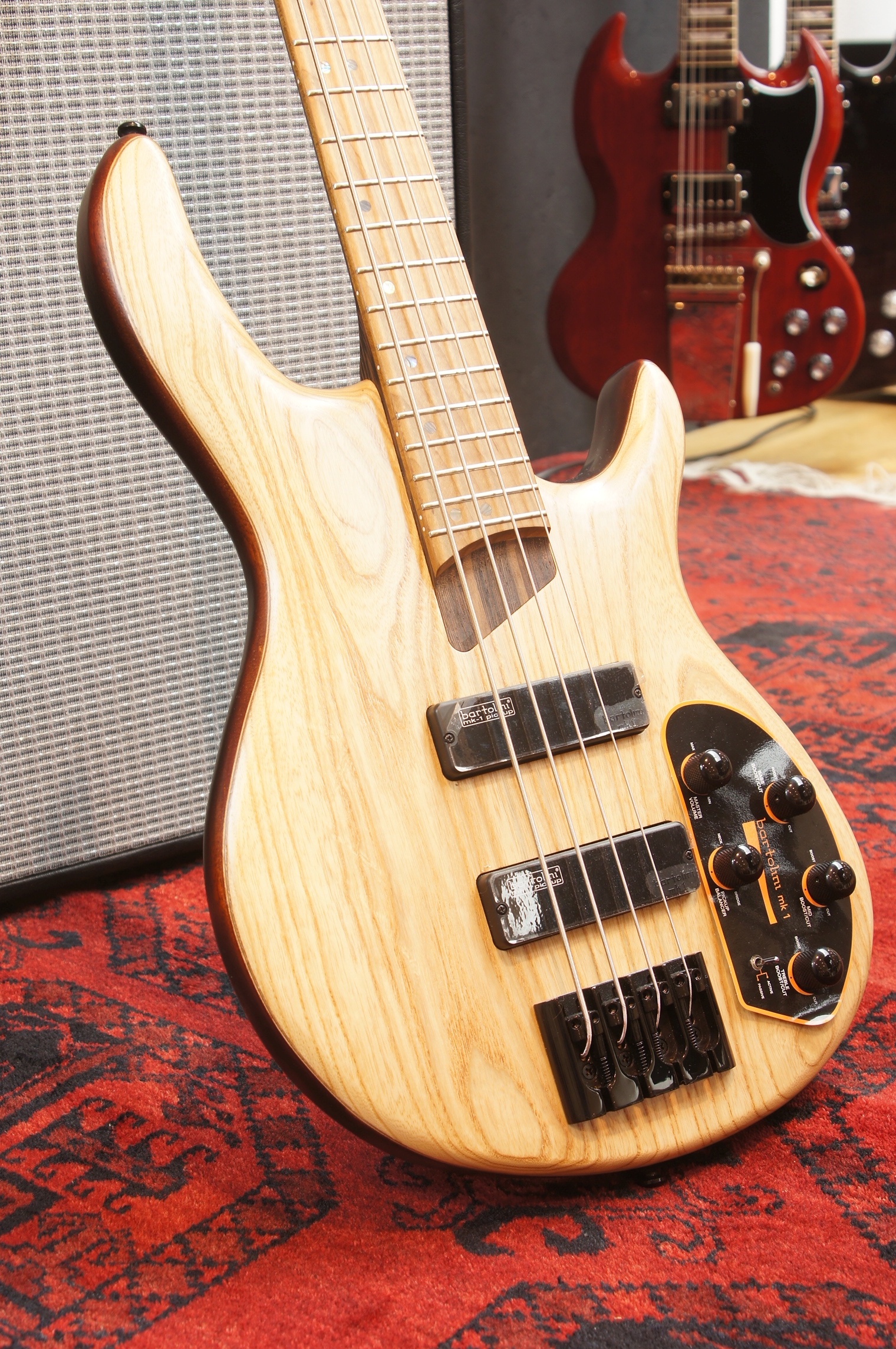 Cort E-Bass B4 Element - Open Pore Natural