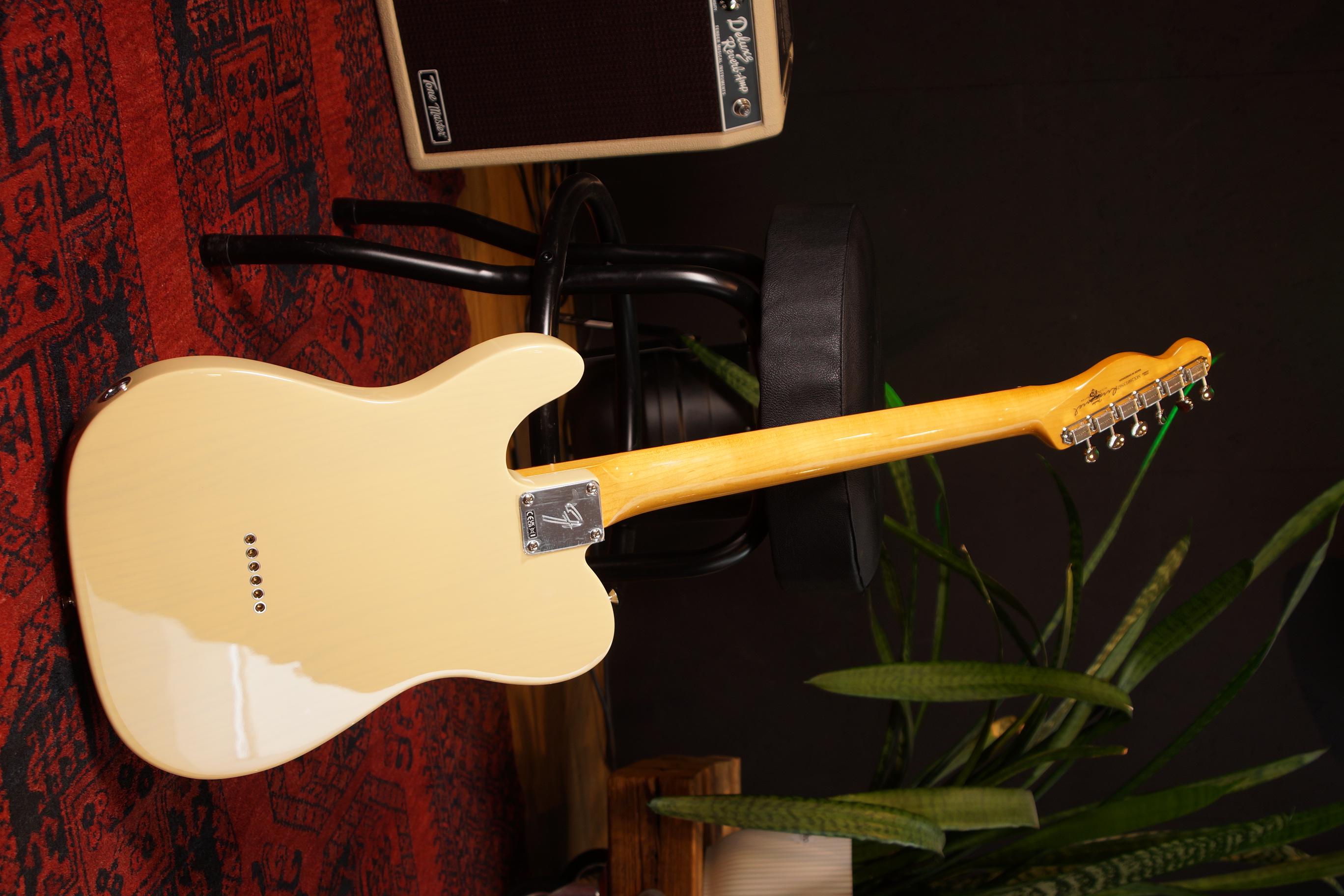 Fender Vintera® III Mid '60s Telecaster® Vintage Blonde