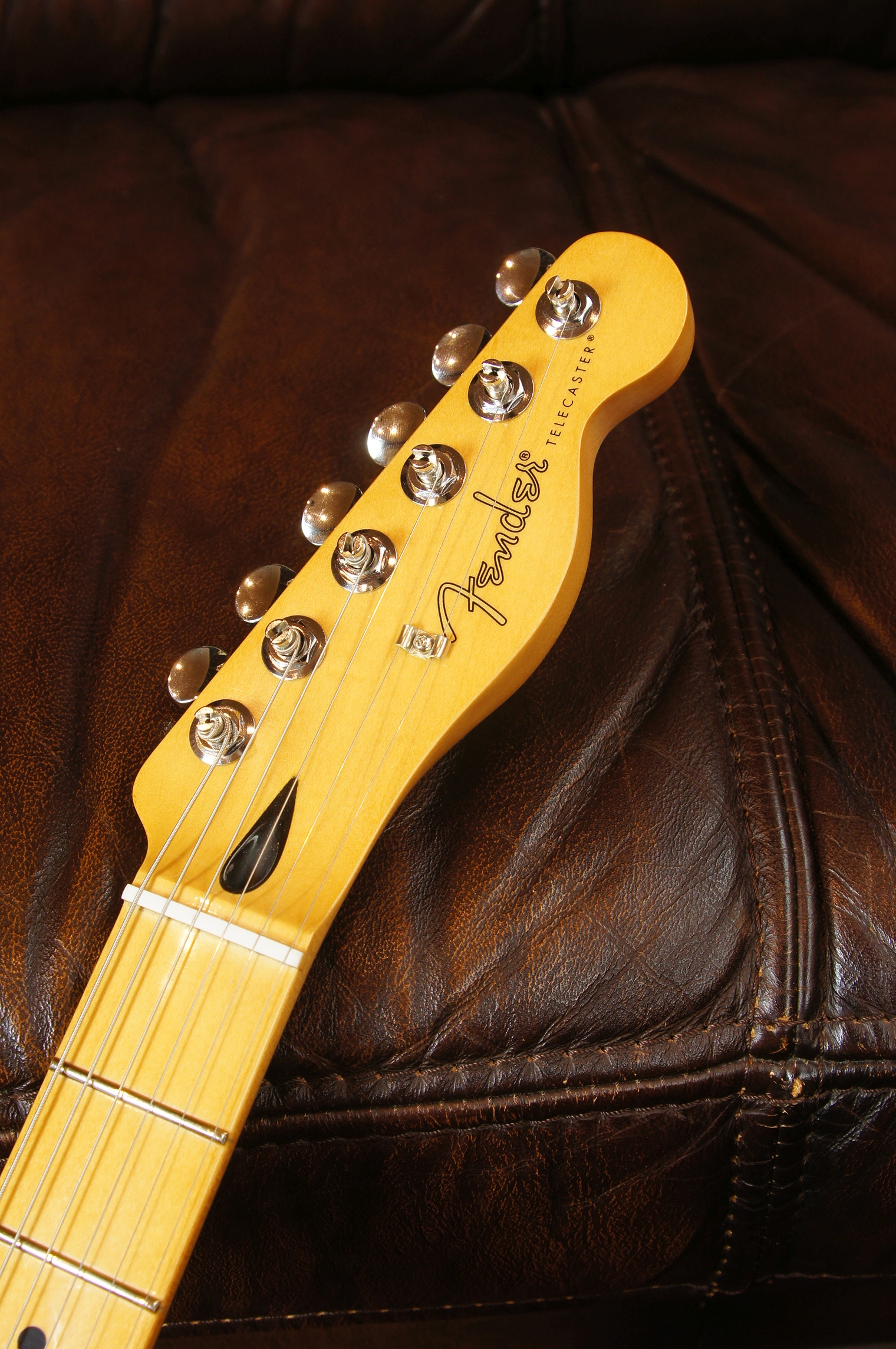 Fender Player II Telecaster®, Maple Fingerboard, Butterscotch Blonde