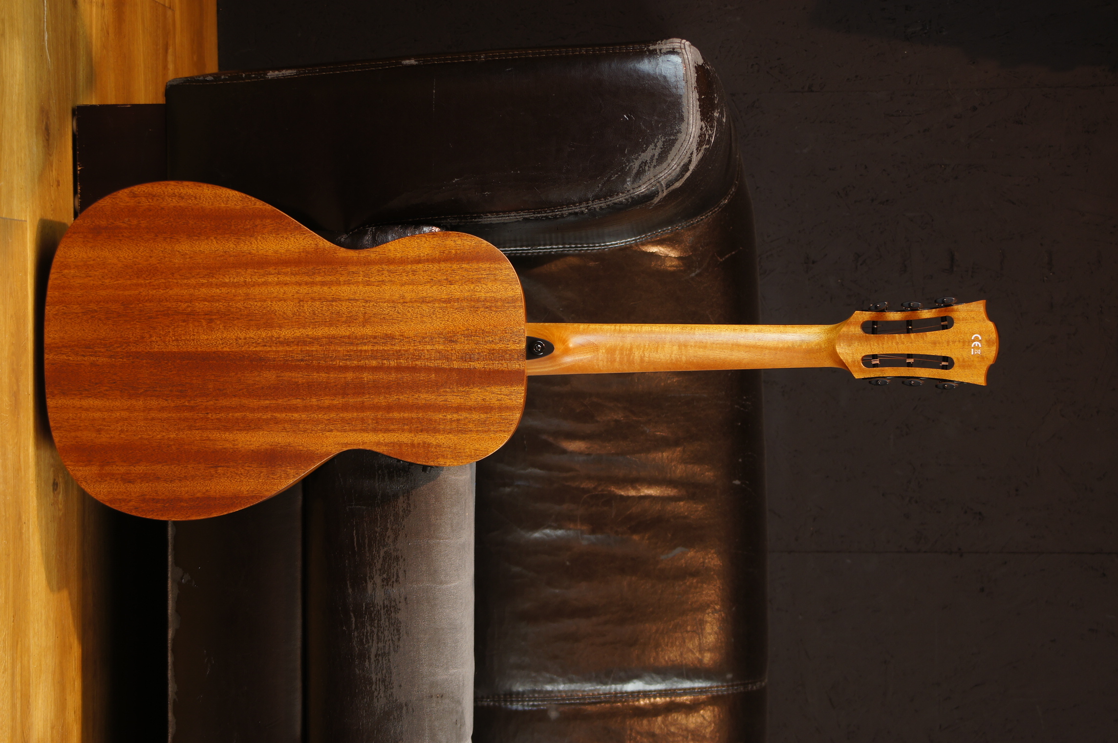 LAG Tramontane 177 Parlor, Satin, Pickup